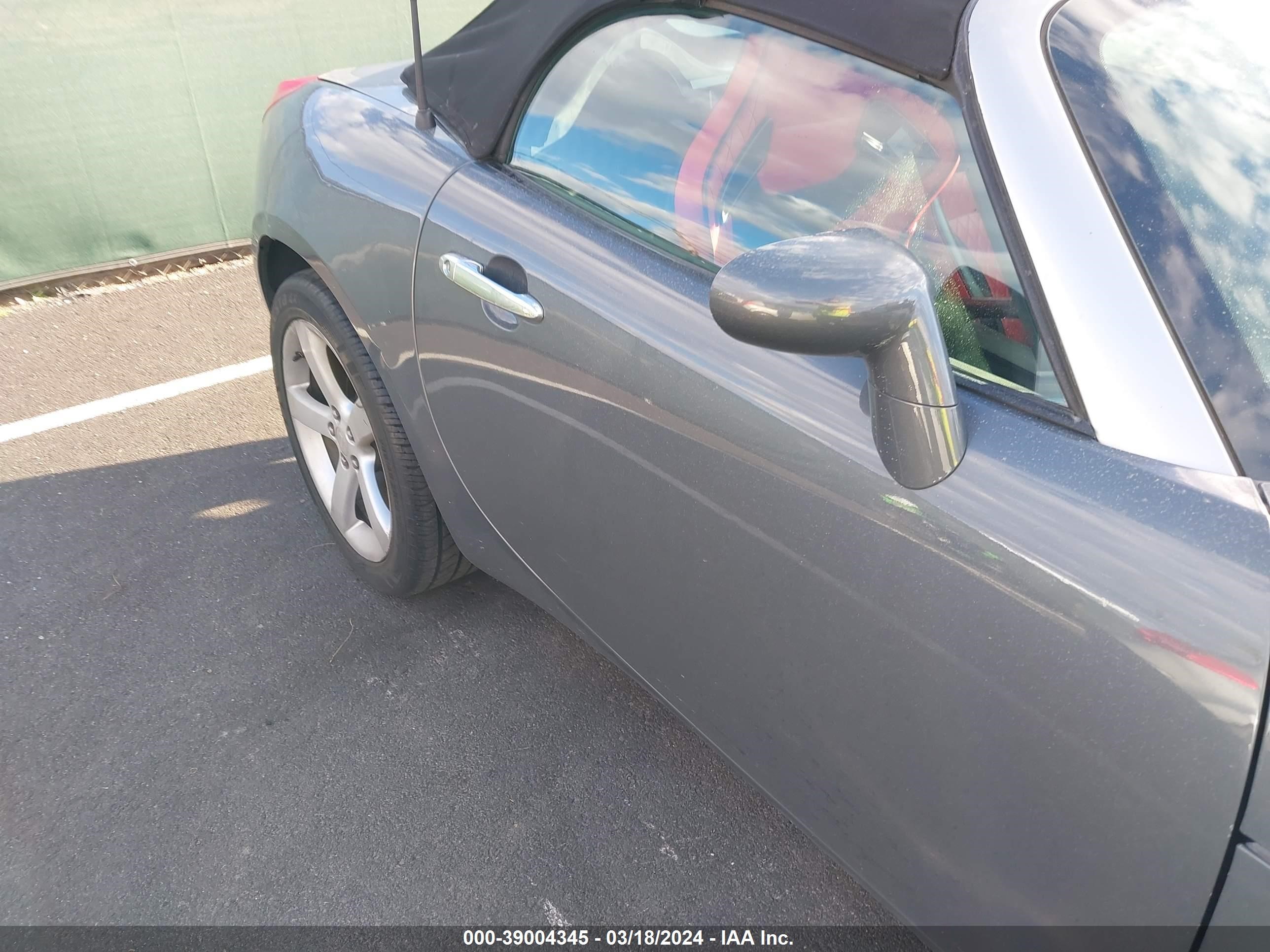 Photo 10 VIN: 1G2MB35B48Y128850 - PONTIAC SOLSTICE 