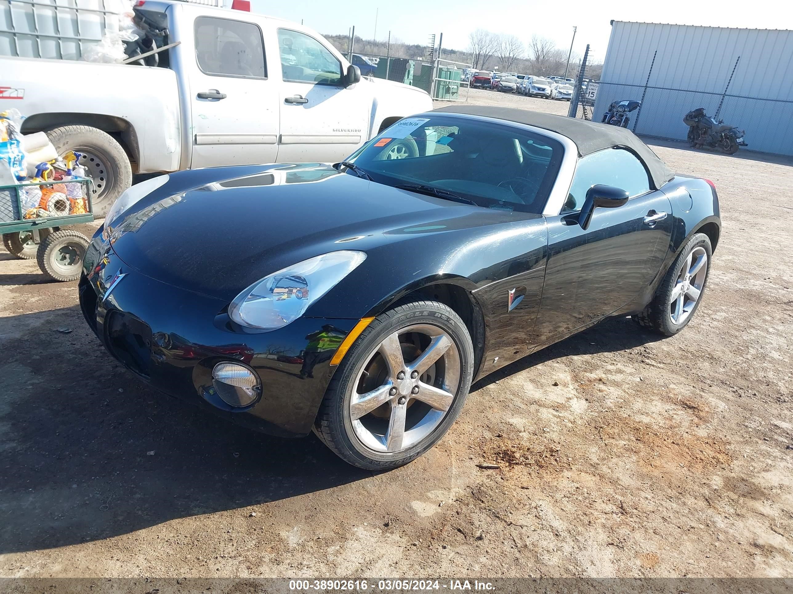 Photo 1 VIN: 1G2MB35B77Y111619 - PONTIAC SOLSTICE 