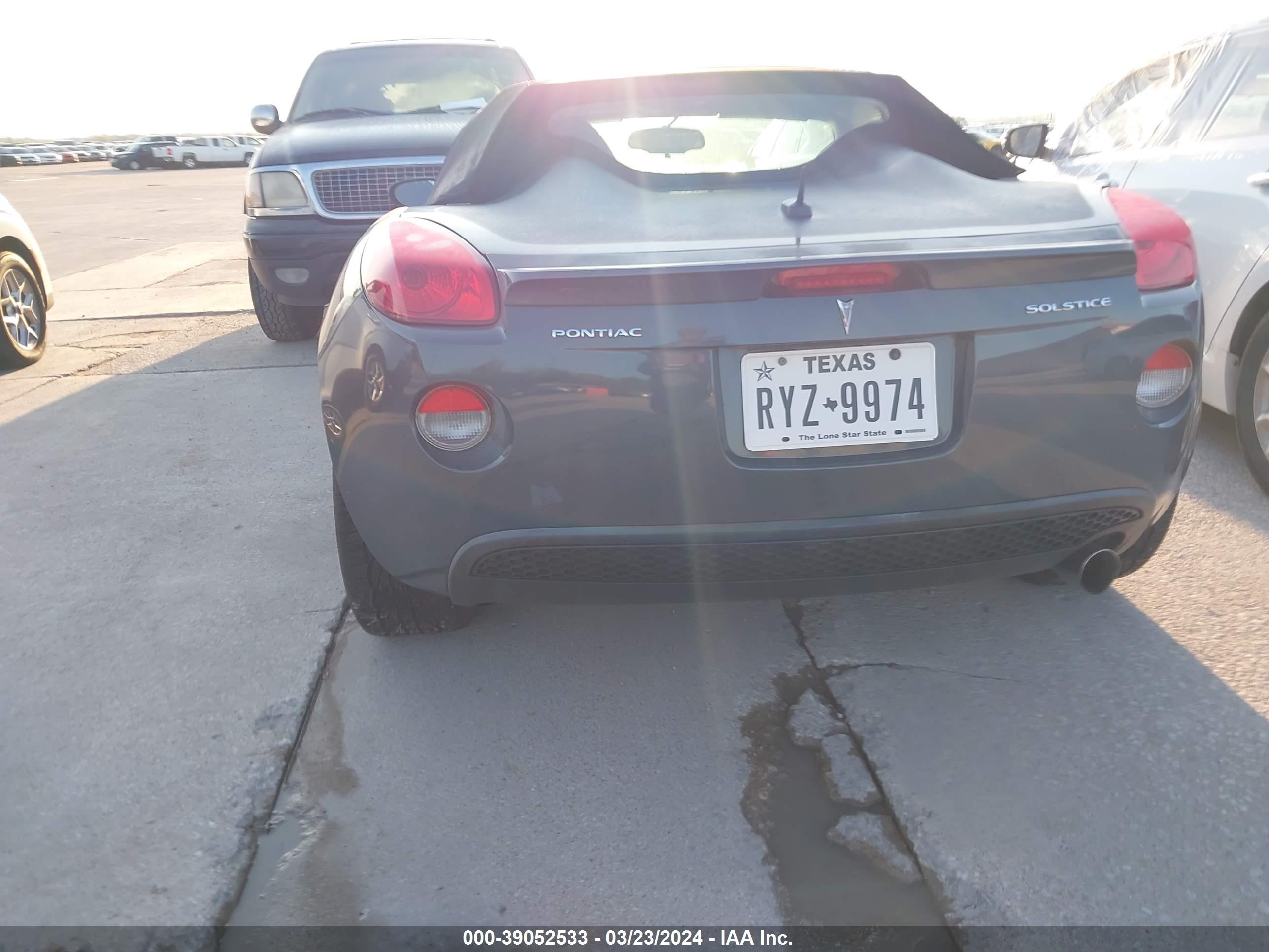 Photo 2 VIN: 1G2MB35B89Y103628 - PONTIAC SOLSTICE 