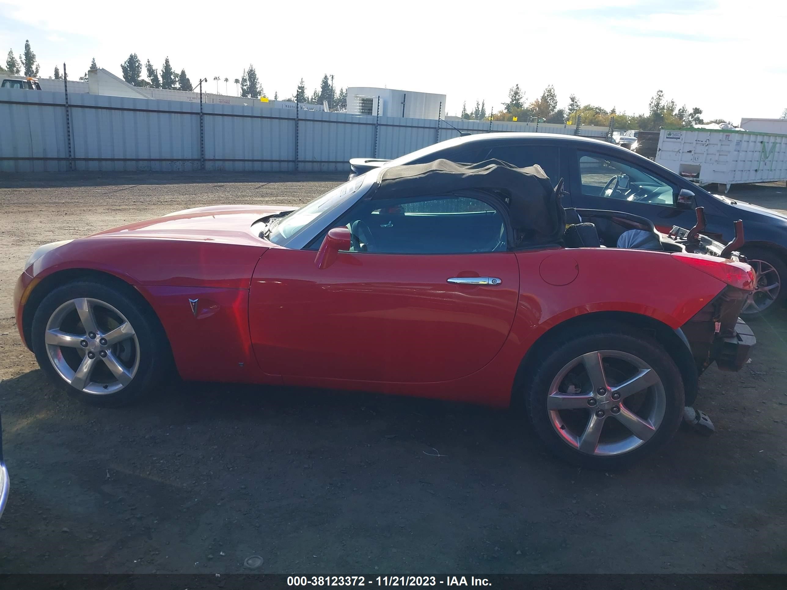 Photo 14 VIN: 1G2MB35BX7Y108973 - PONTIAC SOLSTICE 