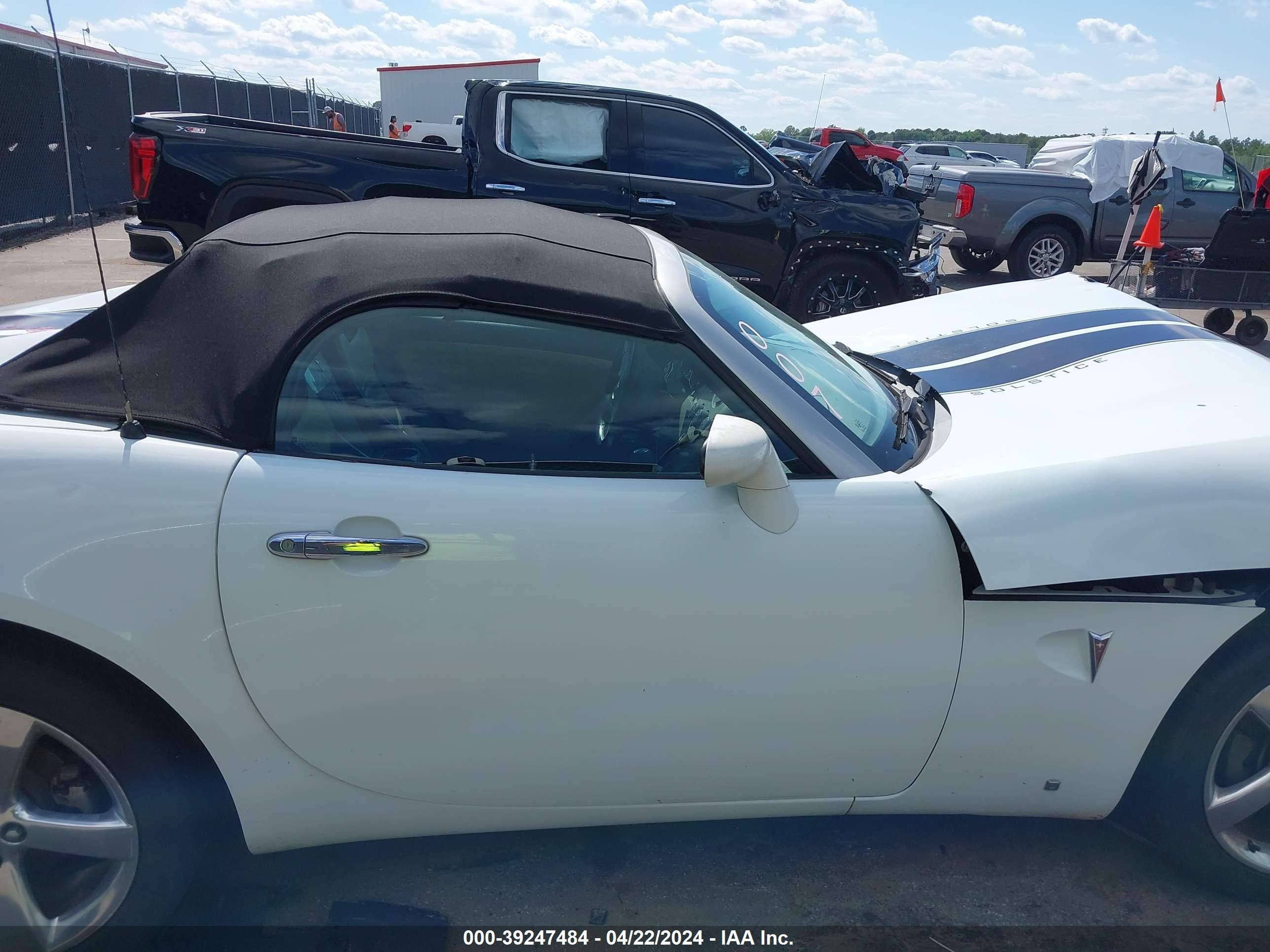 Photo 13 VIN: 1G2MC35B58Y112492 - PONTIAC SOLSTICE 