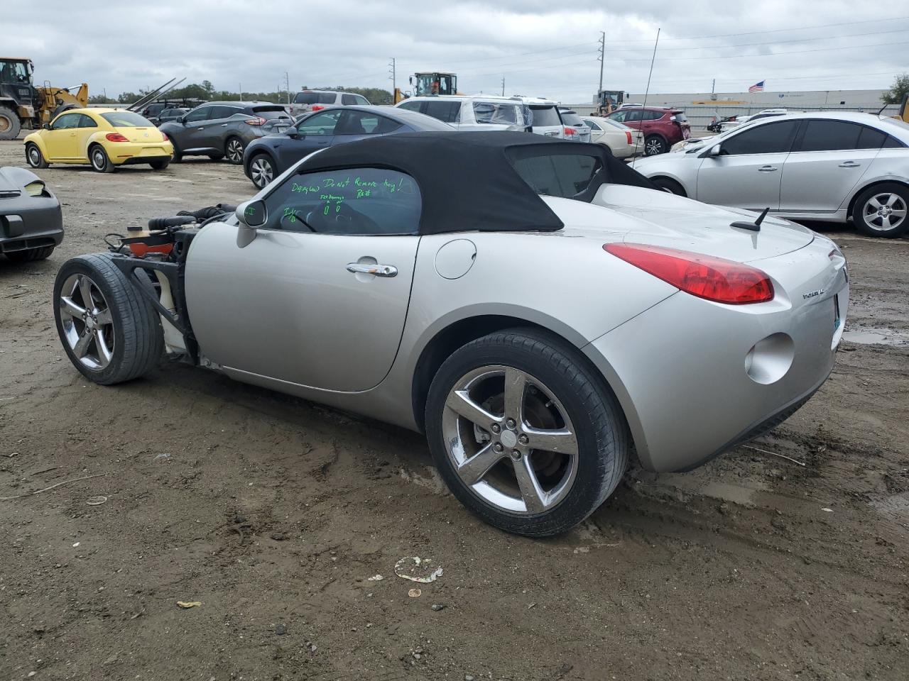 Photo 1 VIN: 1G2MC35B58Y123475 - PONTIAC SOLSTICE 