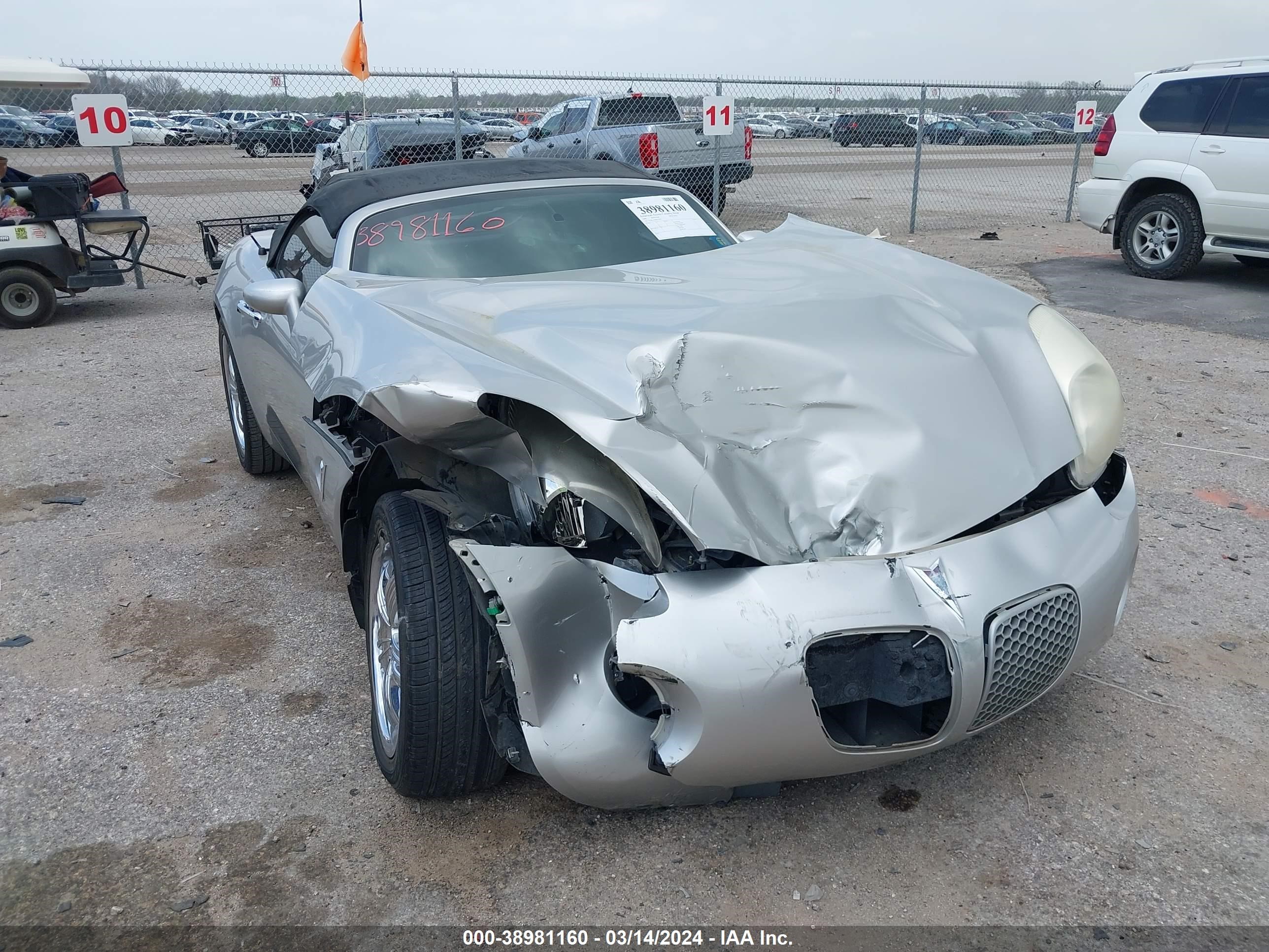 Photo 5 VIN: 1G2MC35B68Y110797 - PONTIAC SOLSTICE 