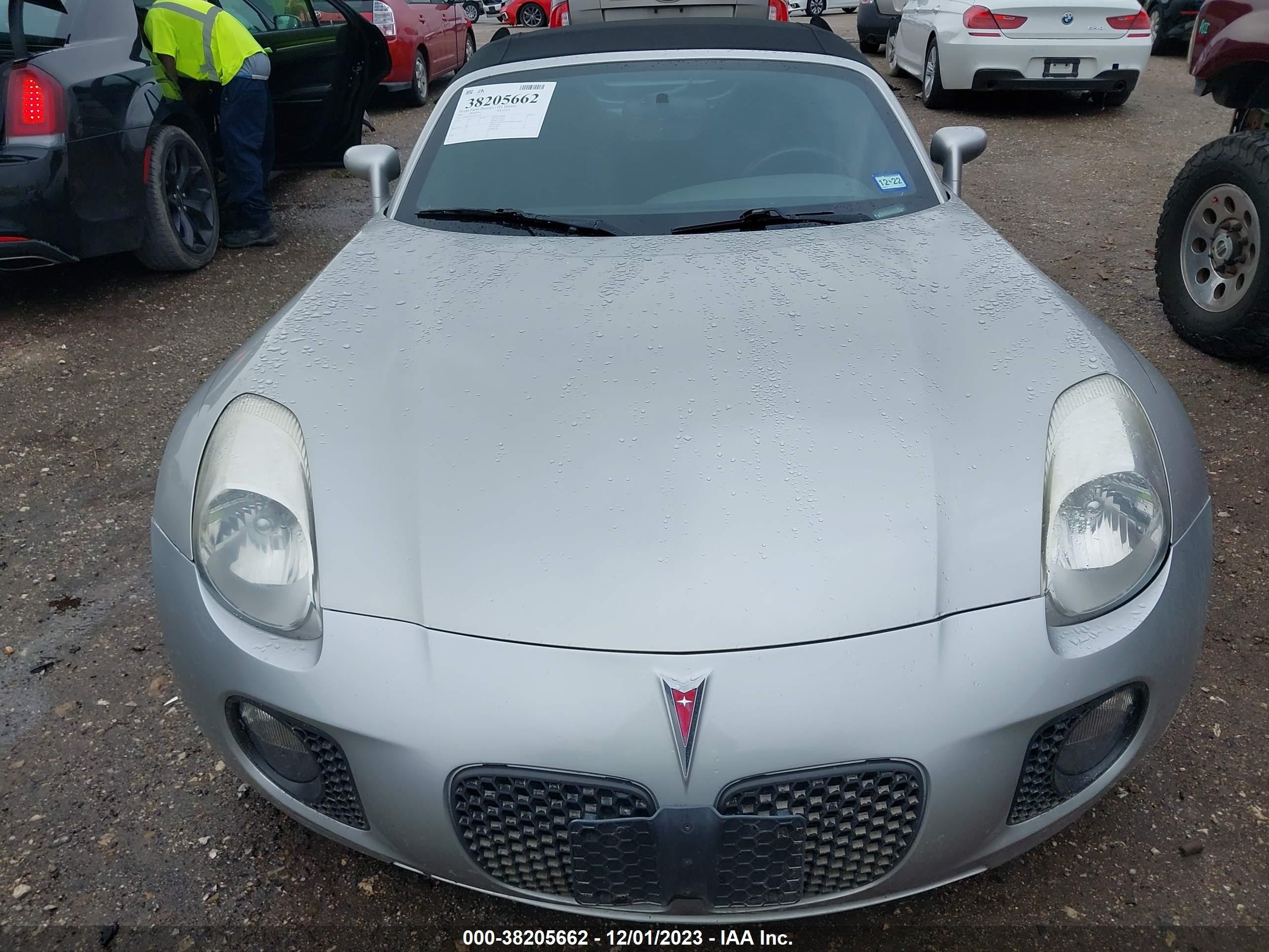 Photo 11 VIN: 1G2MG35X37Y120220 - PONTIAC SOLSTICE 