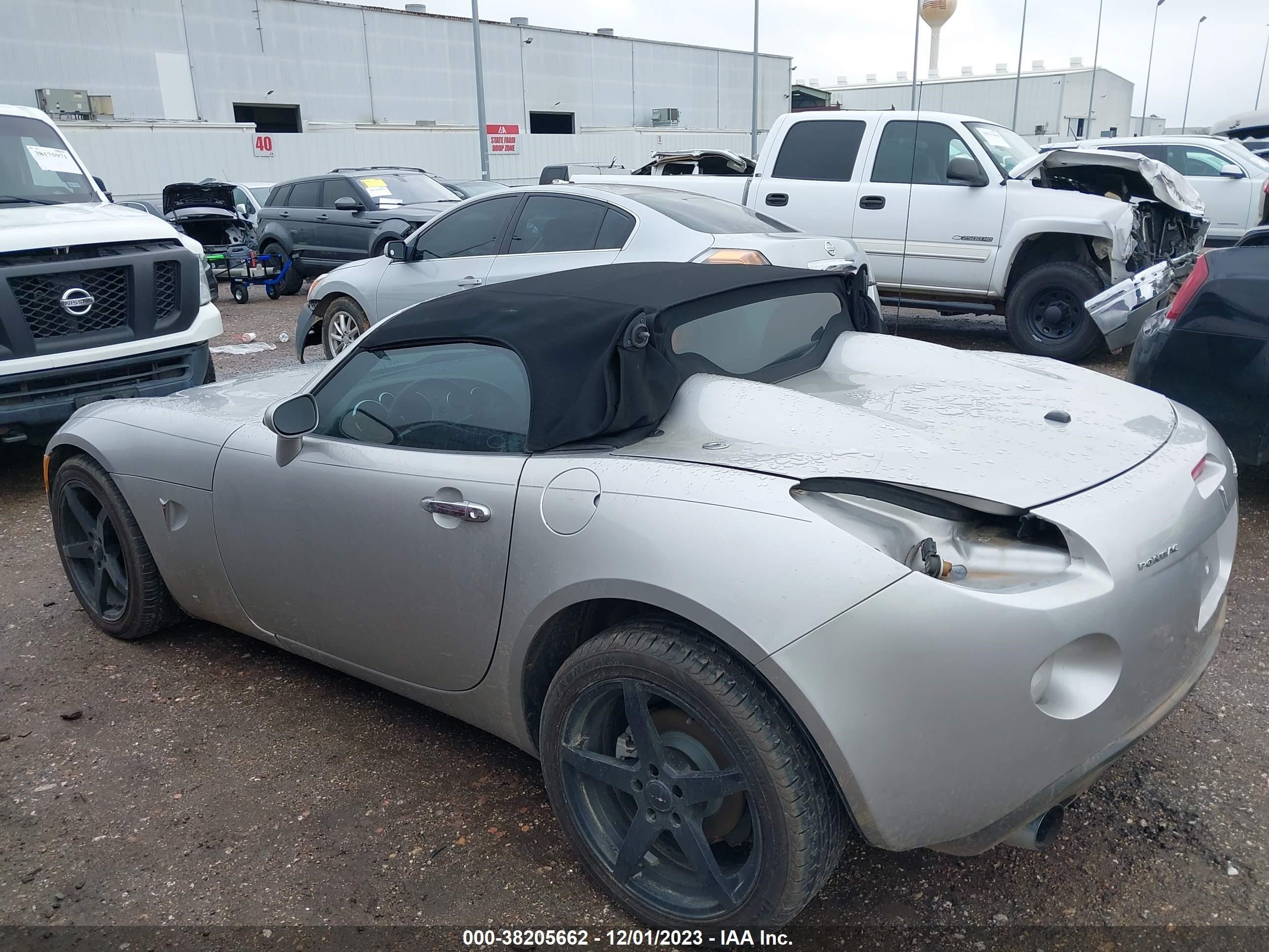 Photo 13 VIN: 1G2MG35X37Y120220 - PONTIAC SOLSTICE 