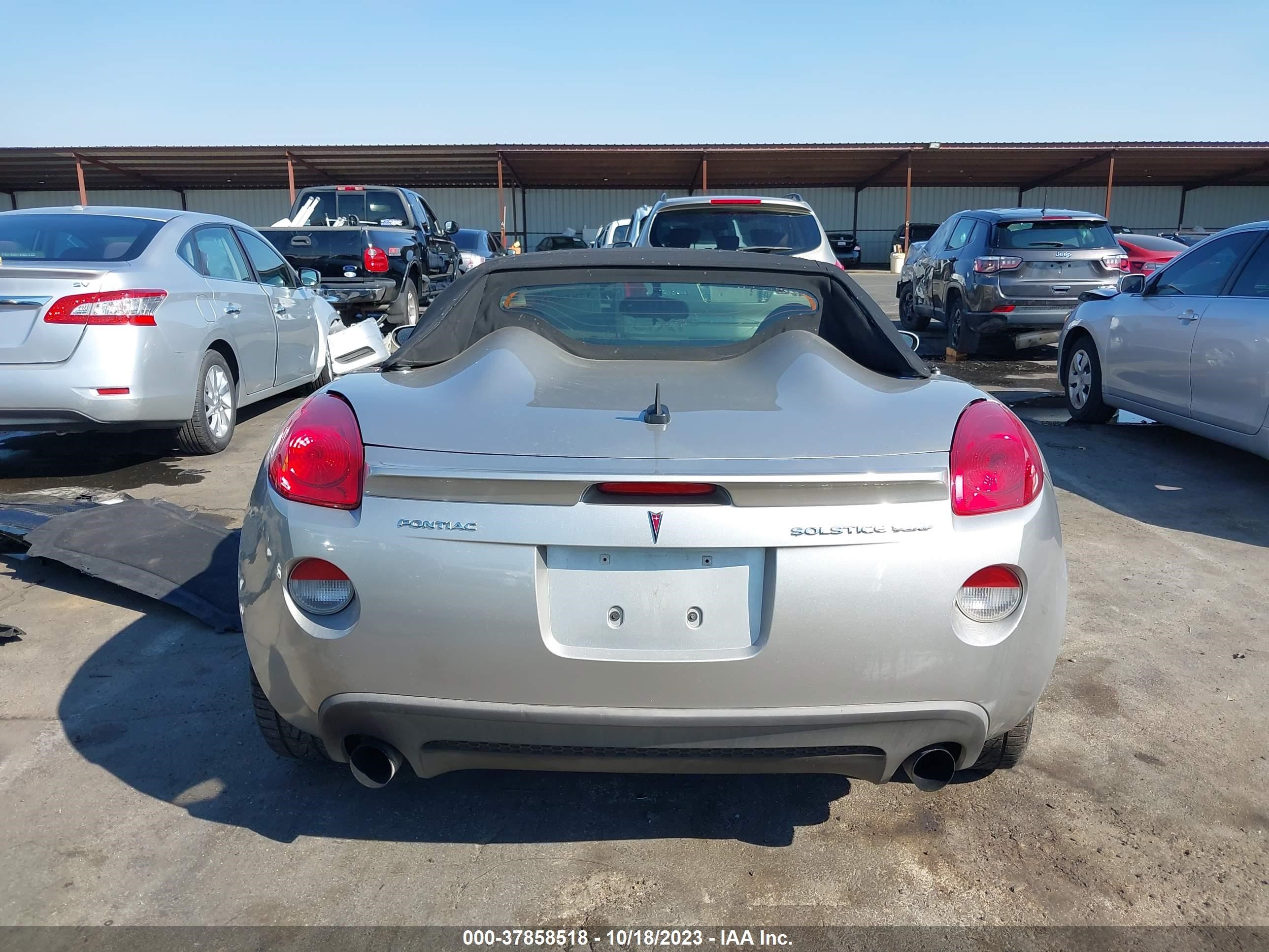 Photo 15 VIN: 1G2MG35X57Y126133 - PONTIAC SOLSTICE 