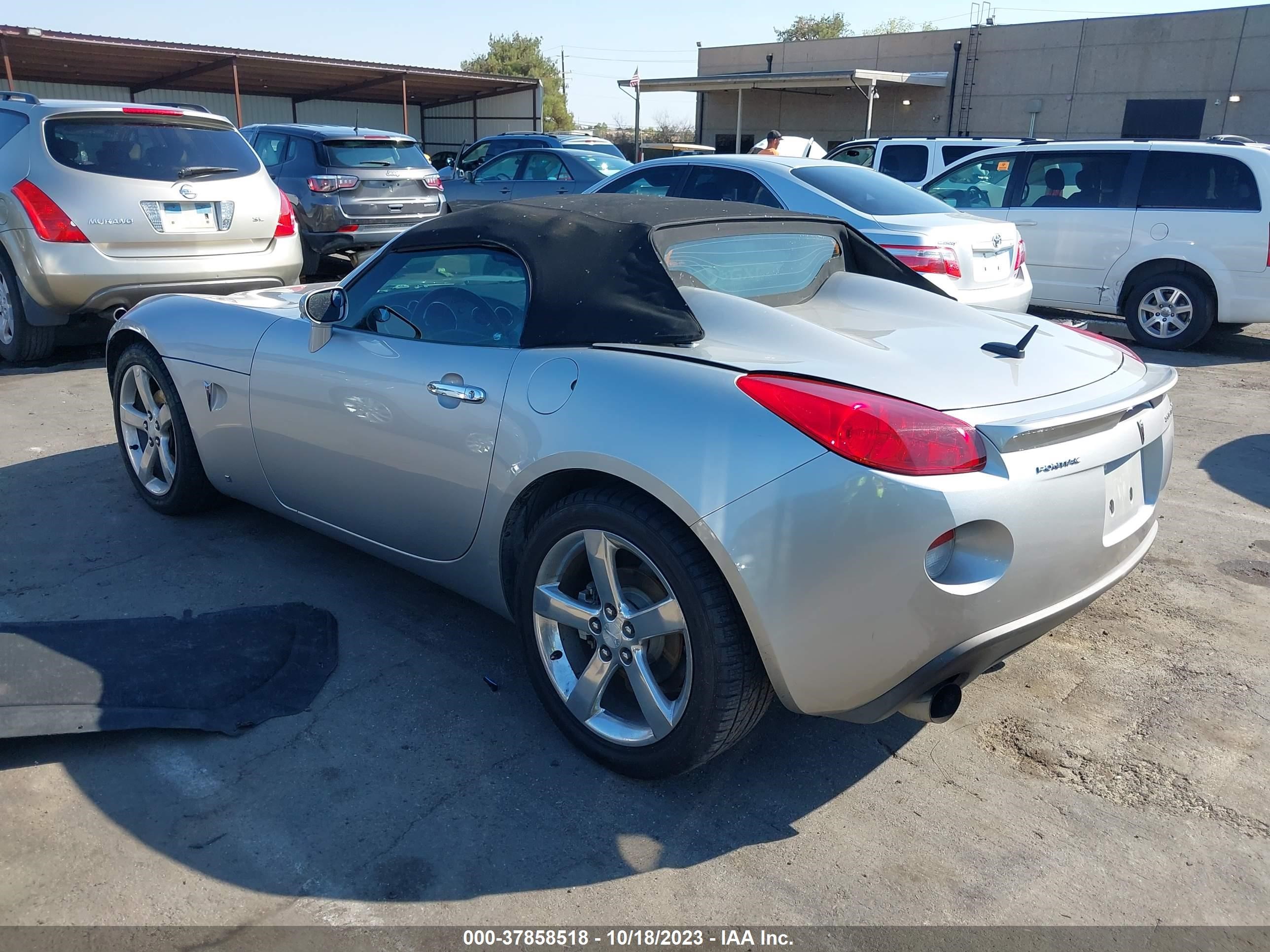 Photo 2 VIN: 1G2MG35X57Y126133 - PONTIAC SOLSTICE 