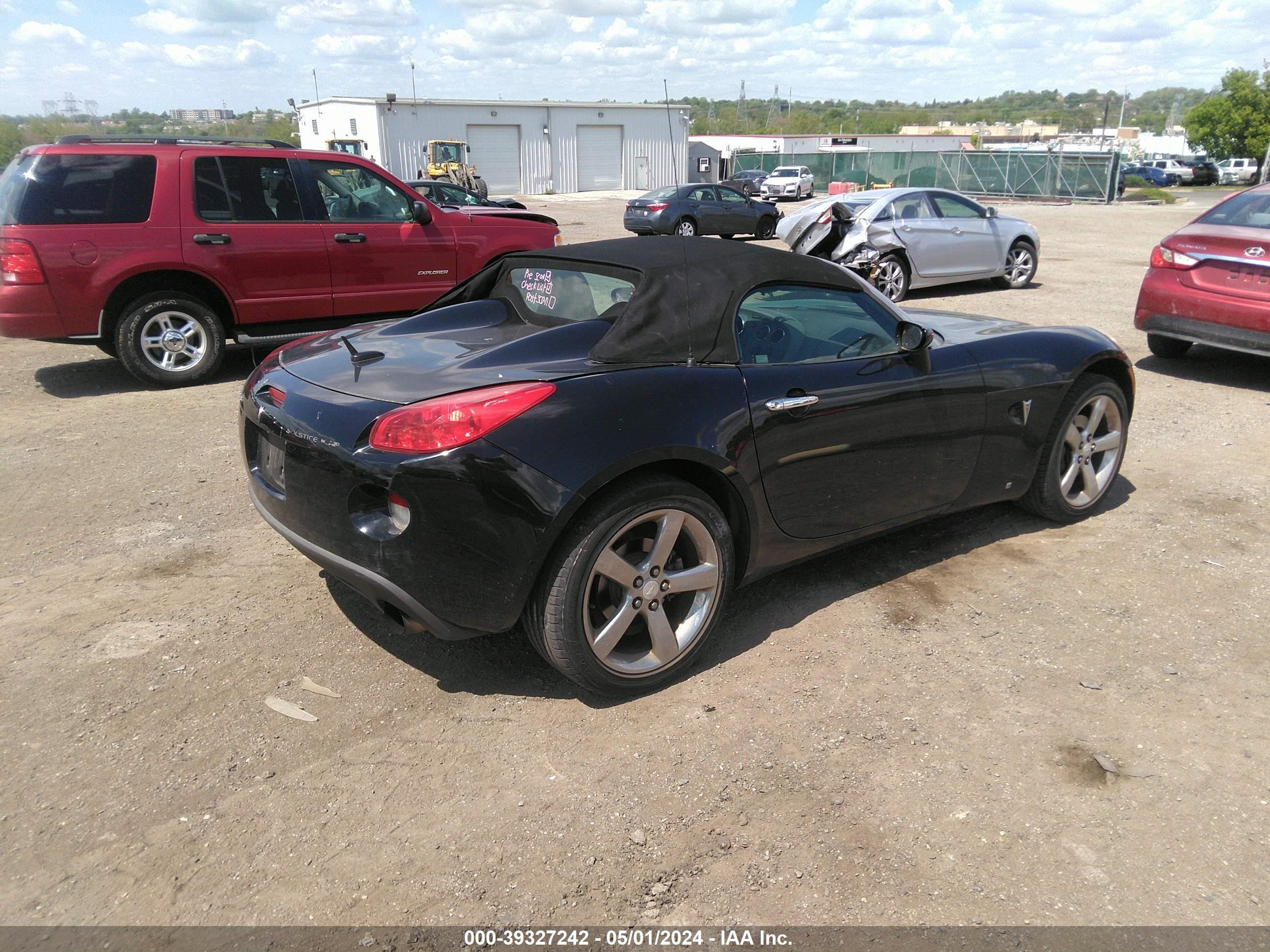 Photo 3 VIN: 1G2MG35X67Y119952 - PONTIAC SOLSTICE 