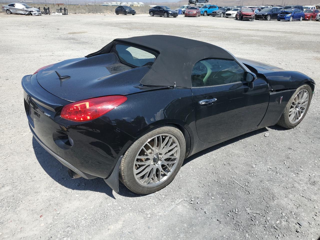 Photo 2 VIN: 1G2MG35XX7Y135667 - PONTIAC SOLSTICE 