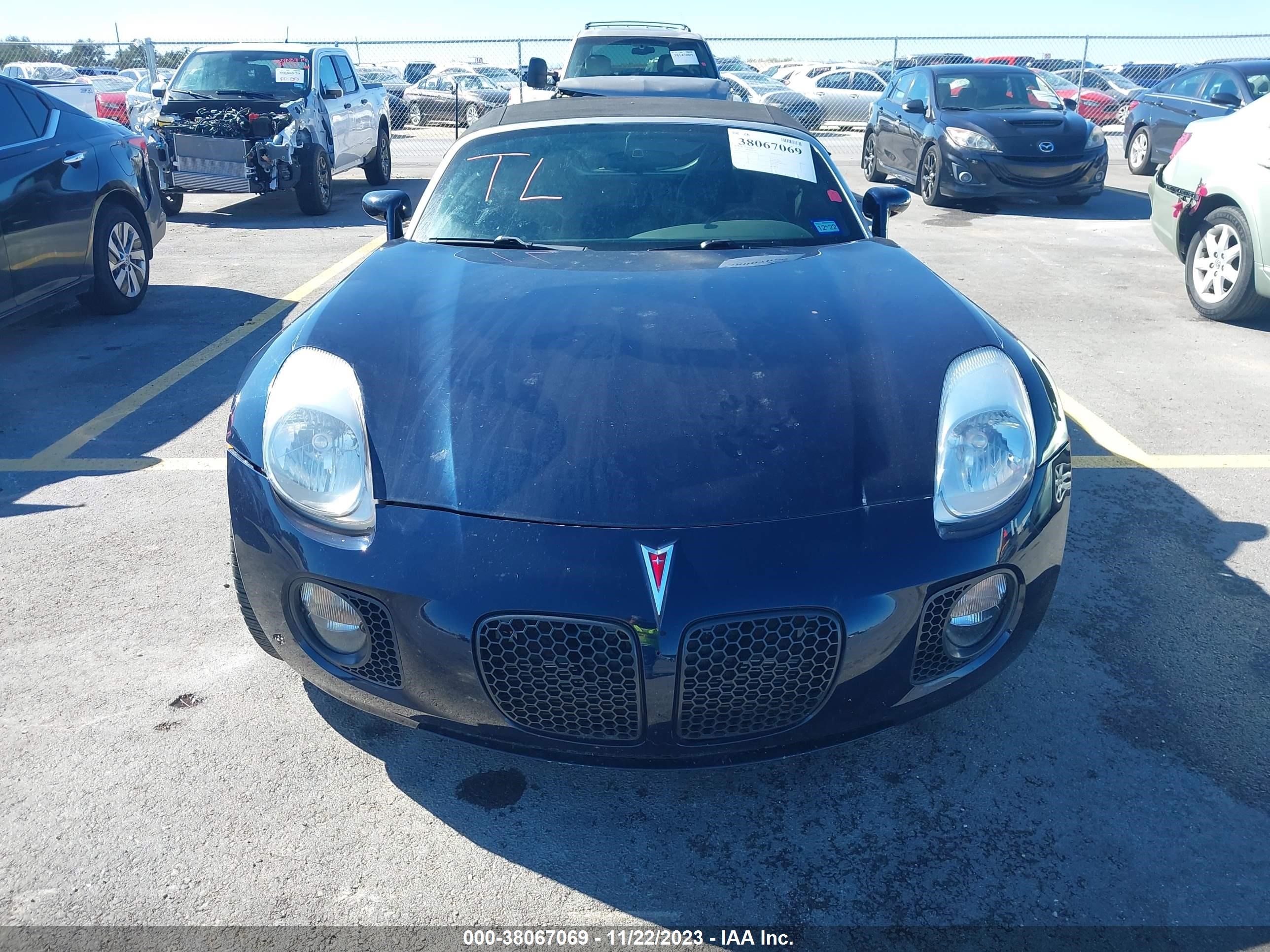 Photo 11 VIN: 1G2MG35XX7Y139816 - PONTIAC SOLSTICE 