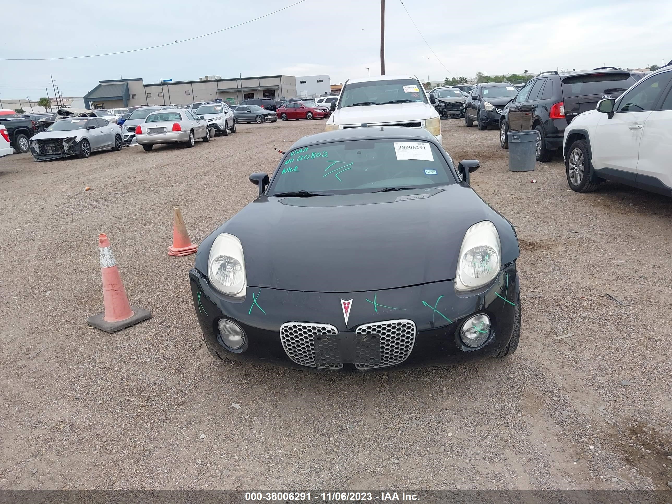 Photo 11 VIN: 1G2MN25BX9Y000194 - PONTIAC SOLSTICE 