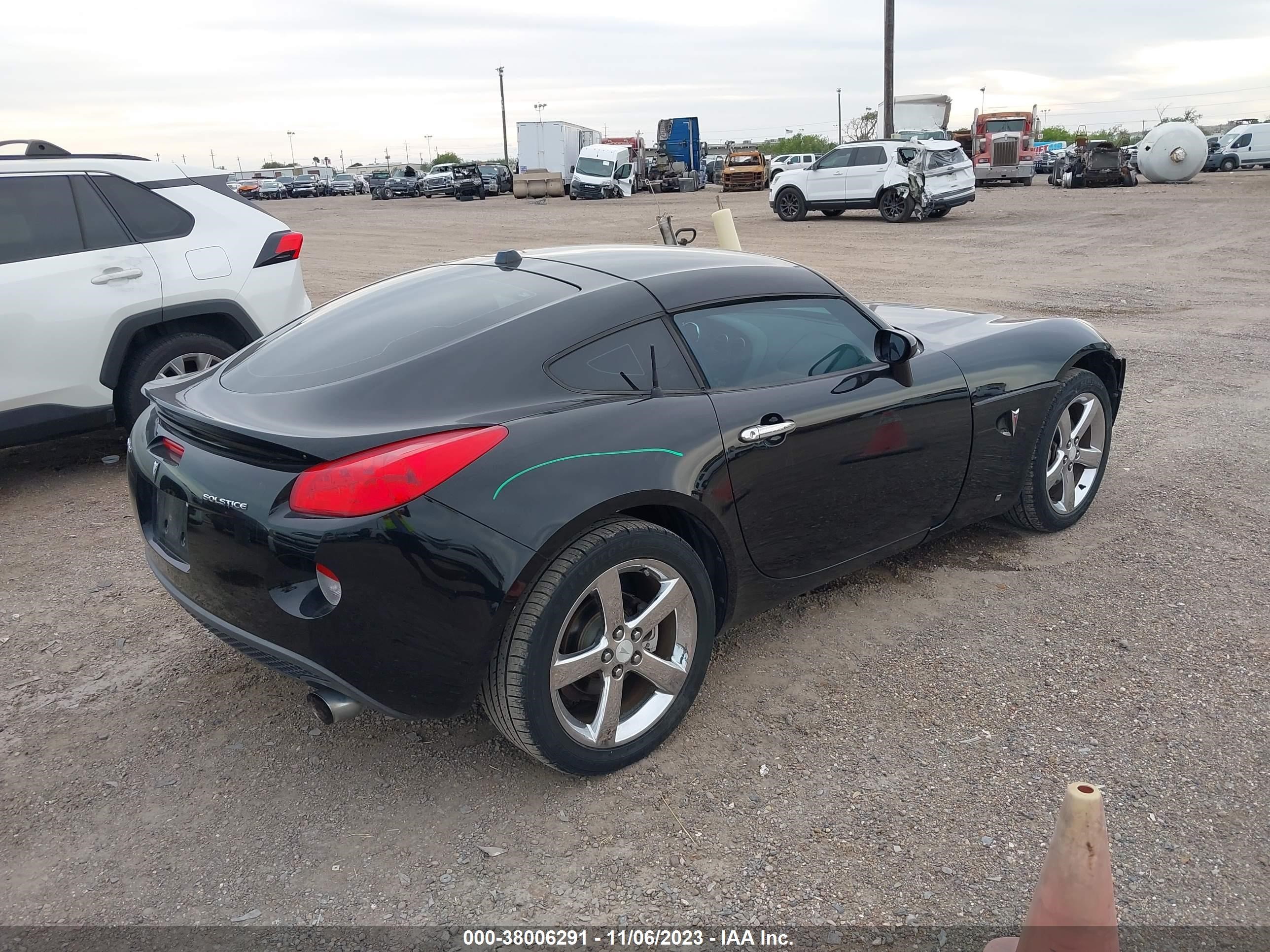 Photo 3 VIN: 1G2MN25BX9Y000194 - PONTIAC SOLSTICE 