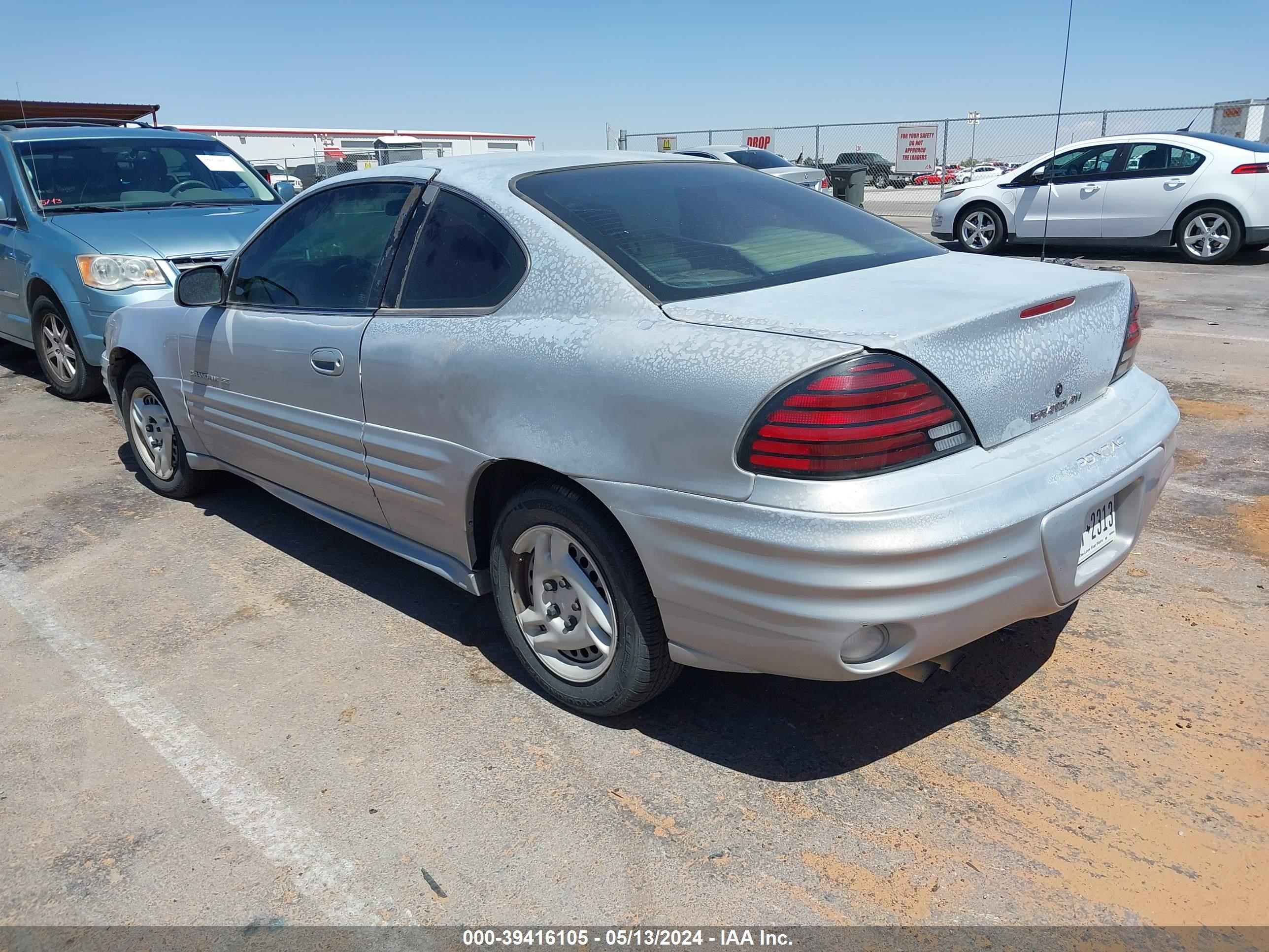 Photo 2 VIN: 1G2NE12T7XM935382 - PONTIAC GRAND AM 