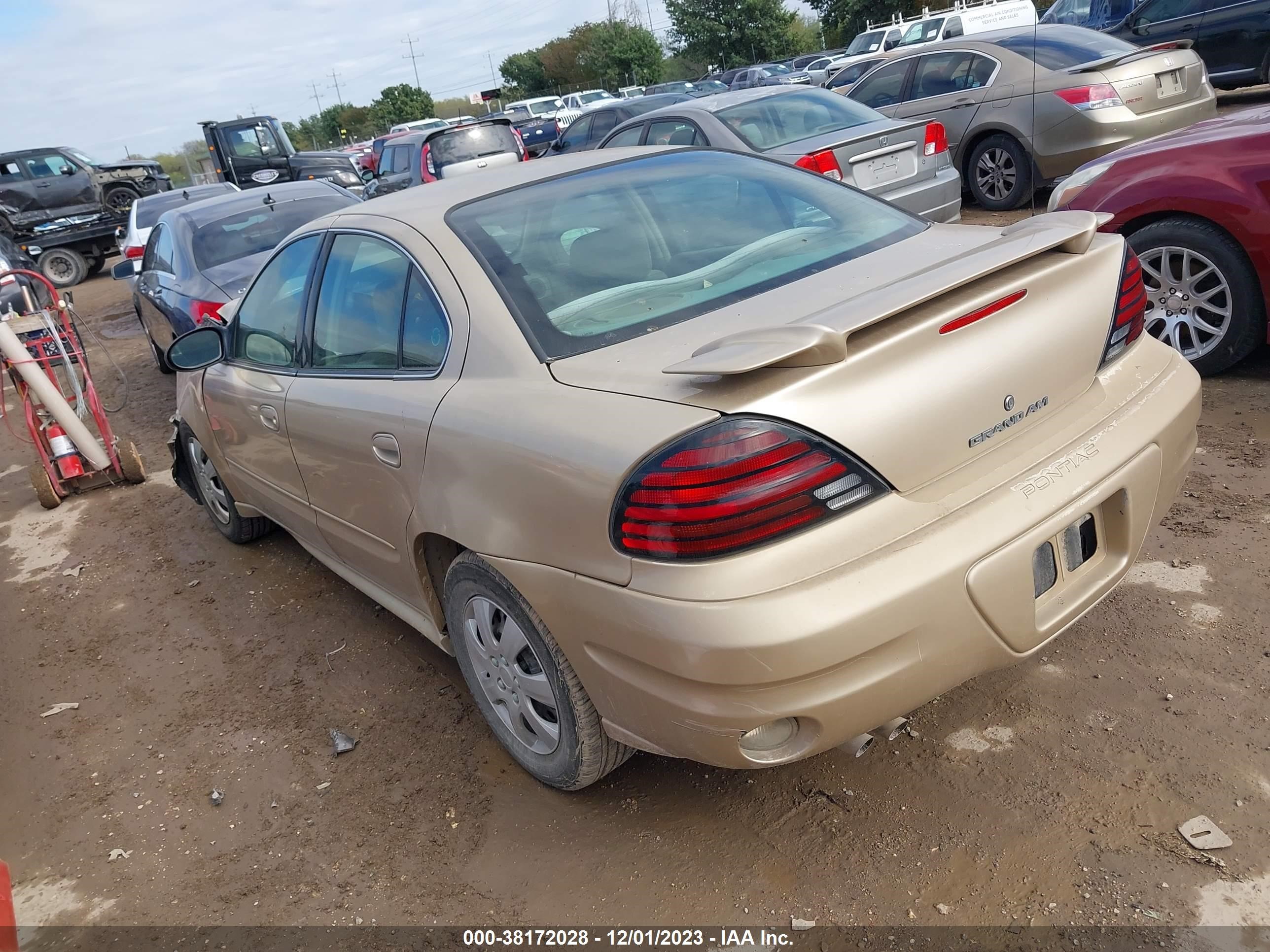 Photo 2 VIN: 1G2NE52E35M235638 - PONTIAC GRAND AM 