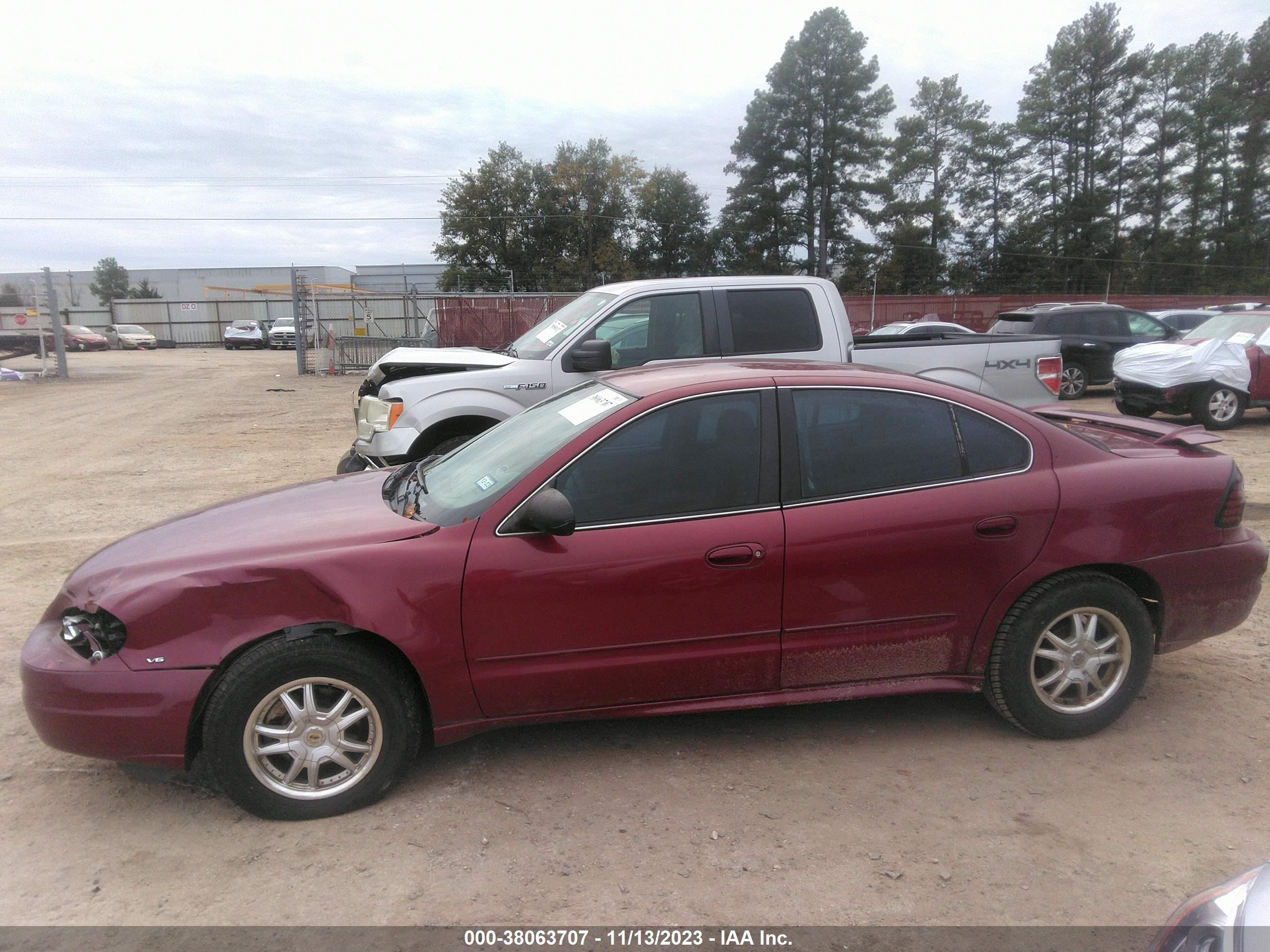 Photo 13 VIN: 1G2NE52E45M147603 - PONTIAC GRAND AM 