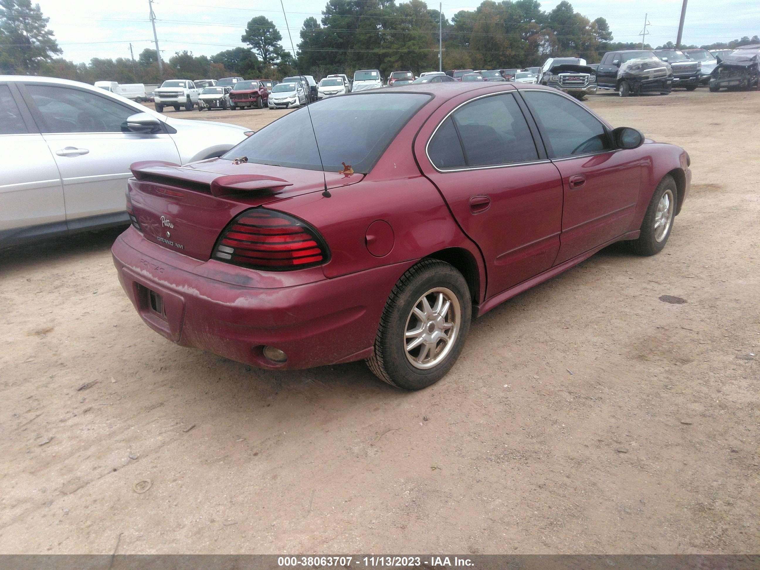 Photo 3 VIN: 1G2NE52E45M147603 - PONTIAC GRAND AM 