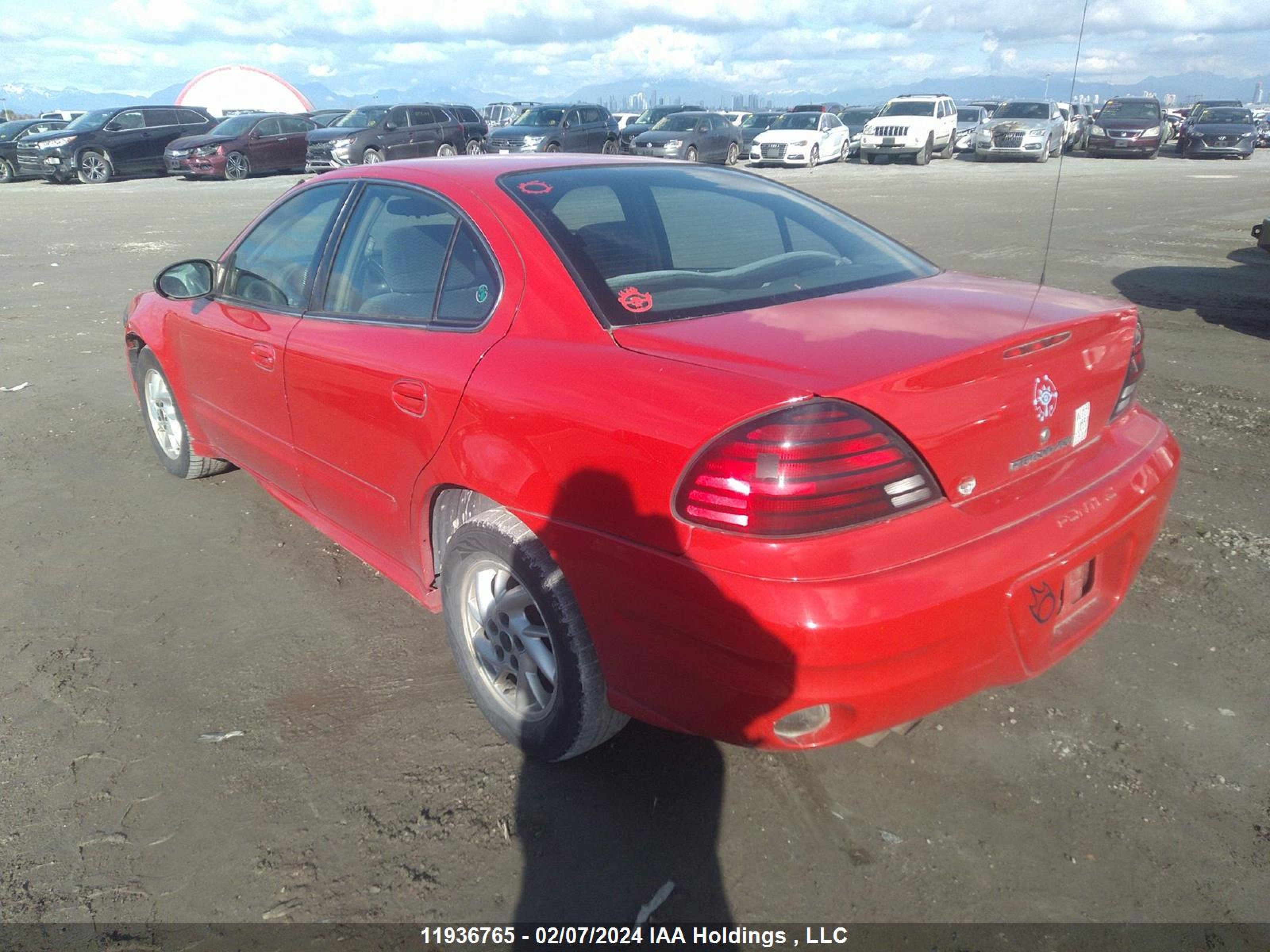 Photo 2 VIN: 1G2NE52E55M207579 - PONTIAC GRAND AM 