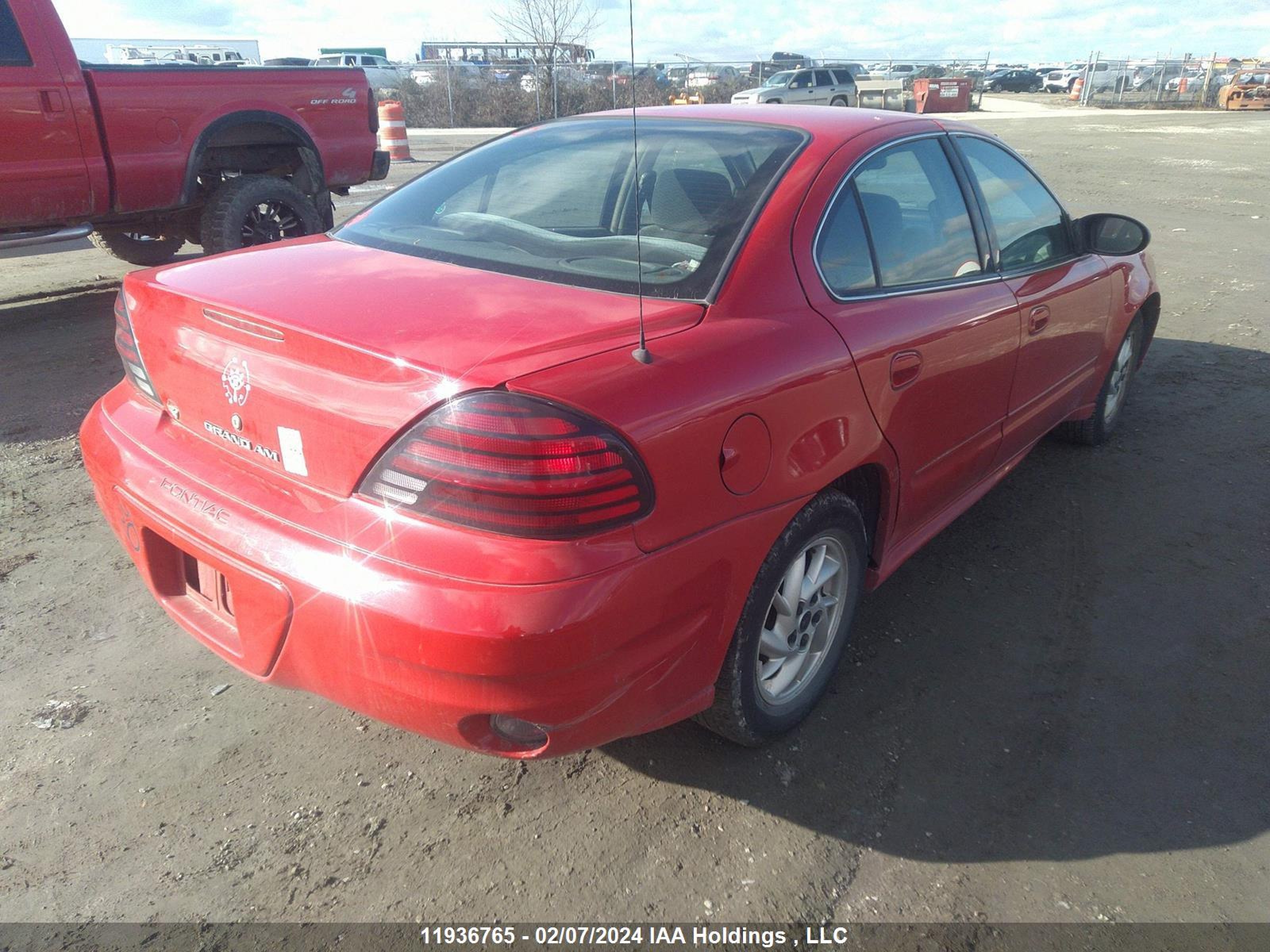 Photo 3 VIN: 1G2NE52E55M207579 - PONTIAC GRAND AM 