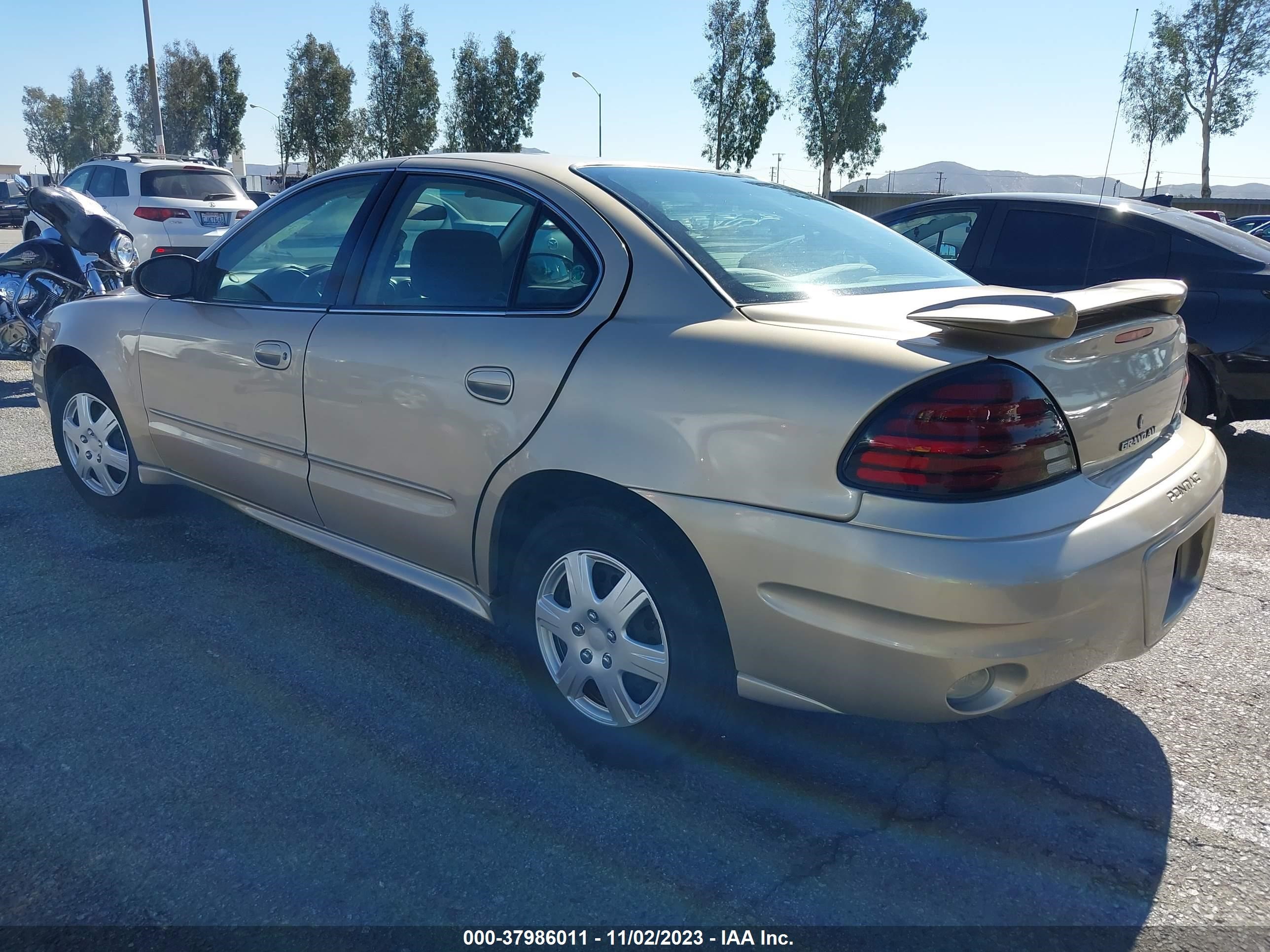 Photo 2 VIN: 1G2NE52E95M201719 - PONTIAC GRAND AM 