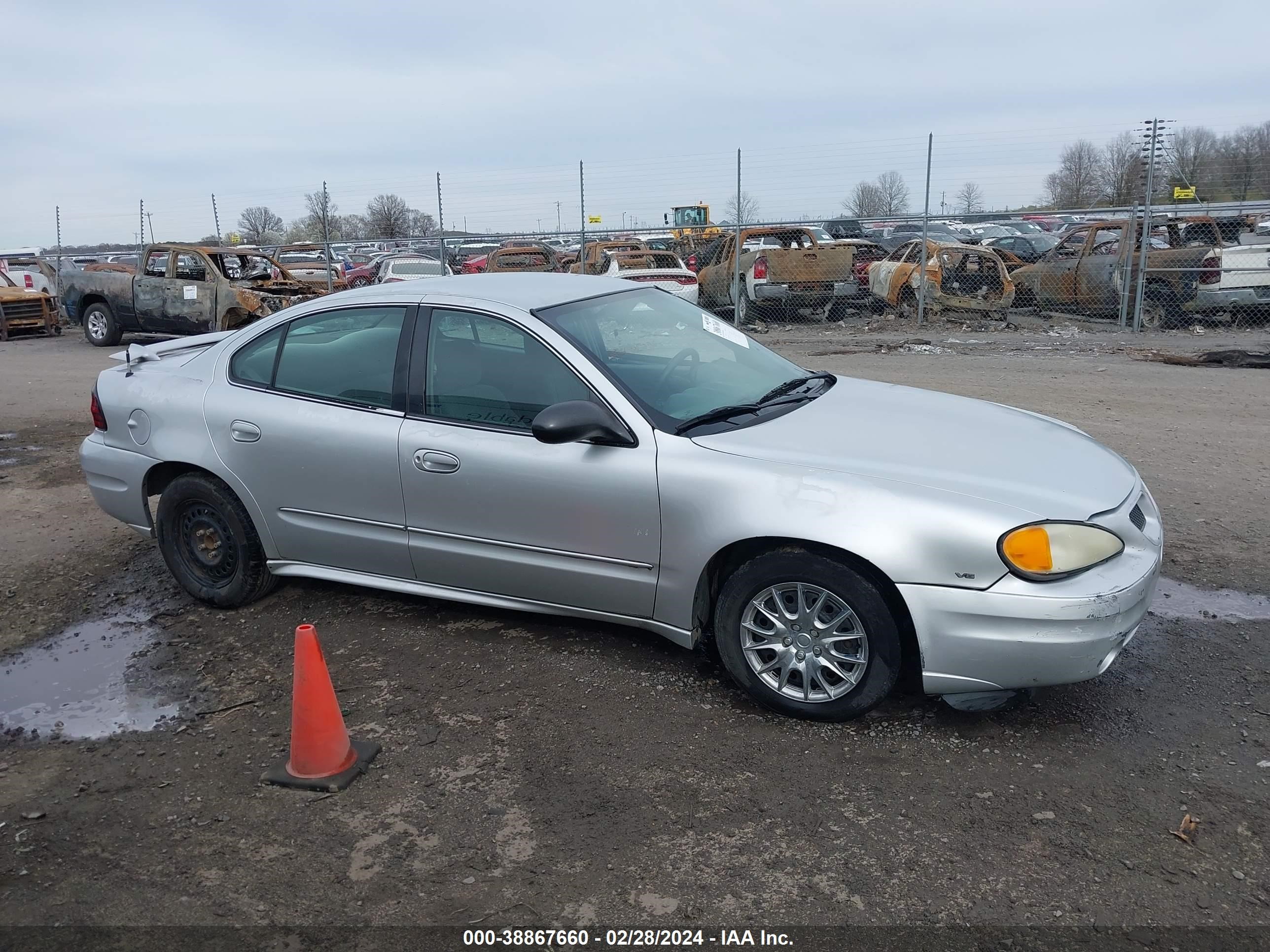 Photo 12 VIN: 1G2NE52EX5M147170 - PONTIAC GRAND AM 