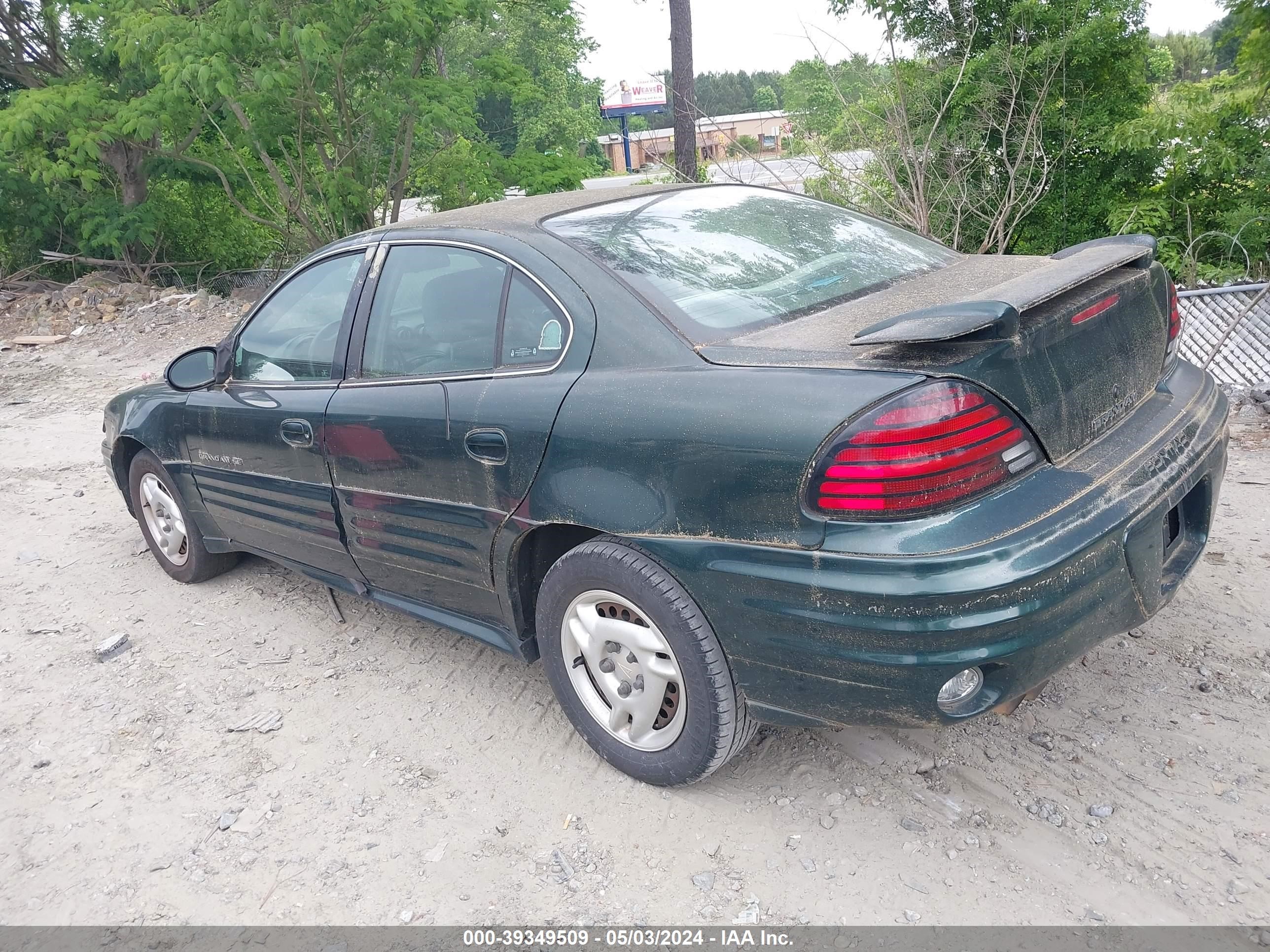 Photo 2 VIN: 1G2NE52F82C222135 - PONTIAC GRAND AM 