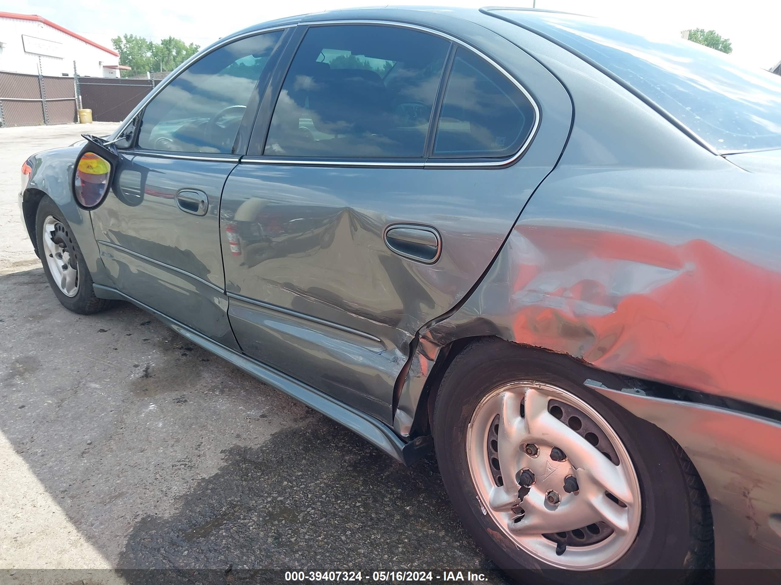 Photo 5 VIN: 1G2NE52F95M249570 - PONTIAC GRAND AM 