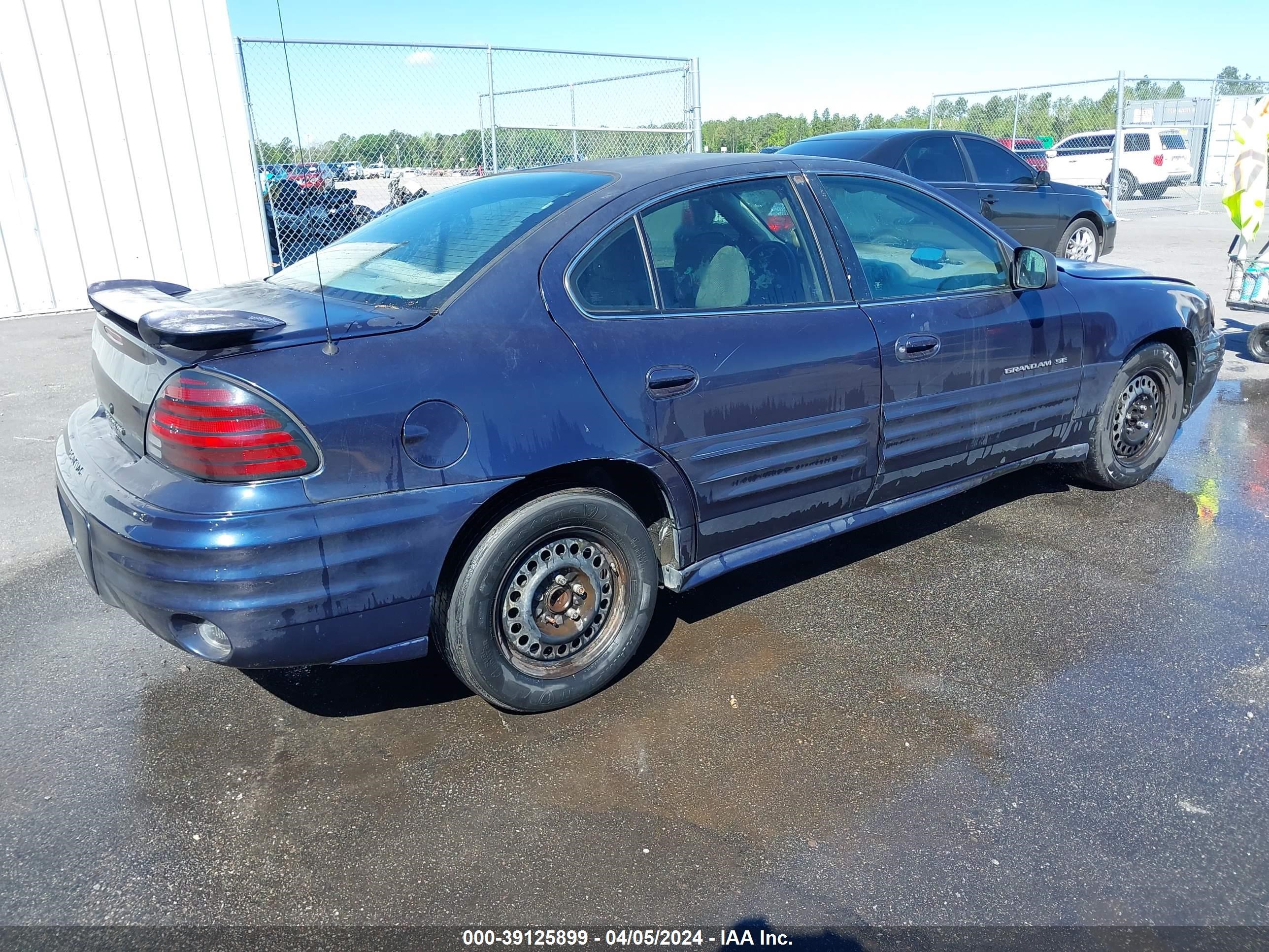 Photo 3 VIN: 1G2NE52T1YM804554 - PONTIAC GRAND AM 