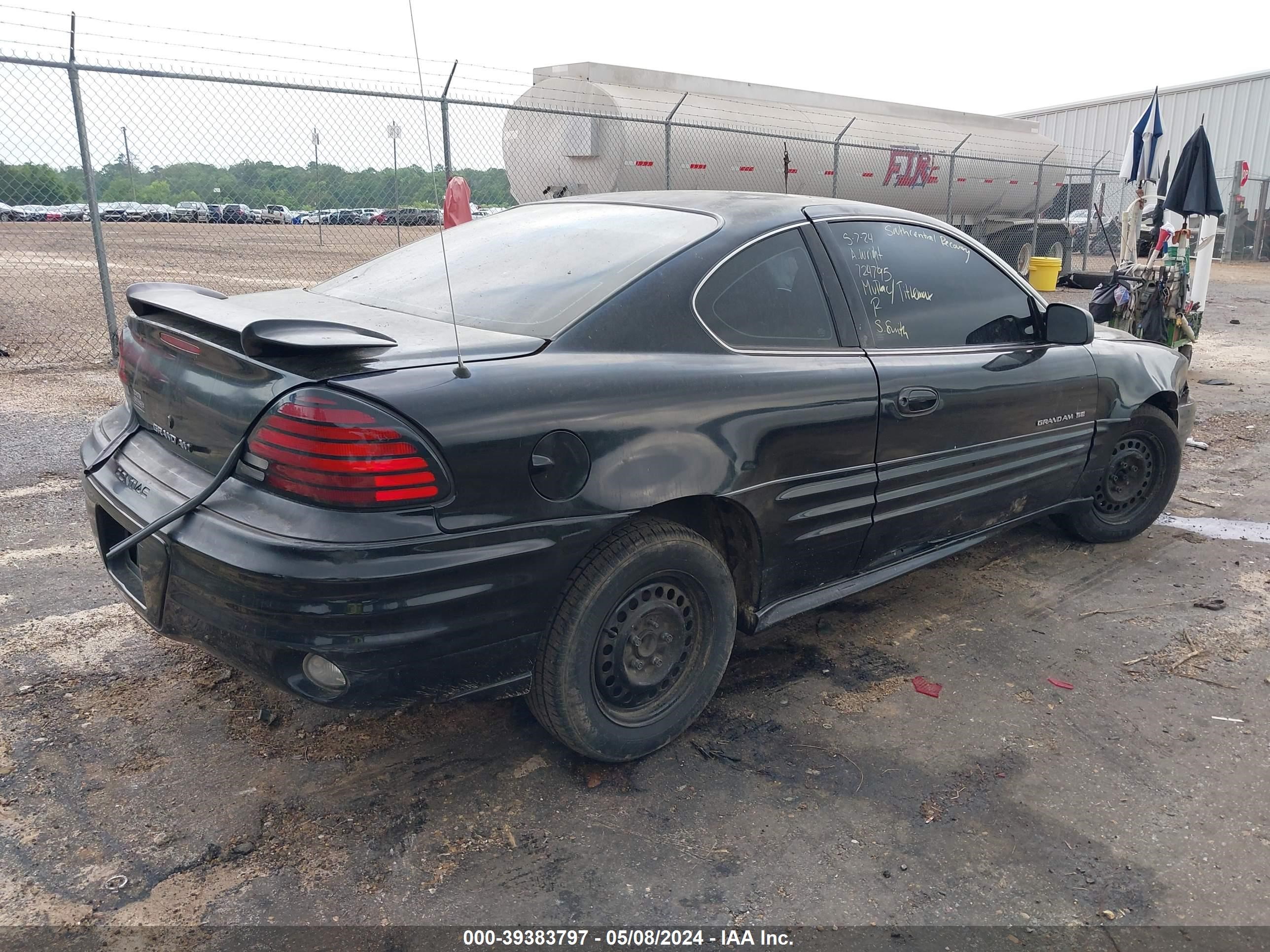 Photo 3 VIN: 1G2NF12E7YM724795 - PONTIAC GRAND AM 