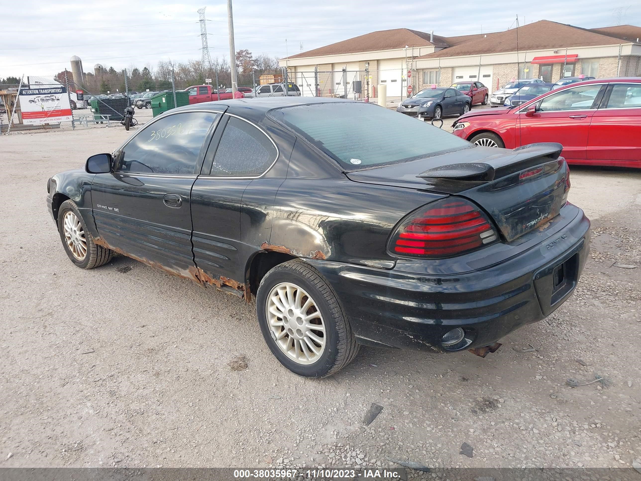 Photo 2 VIN: 1G2NF12T8YM737473 - PONTIAC GRAND AM 