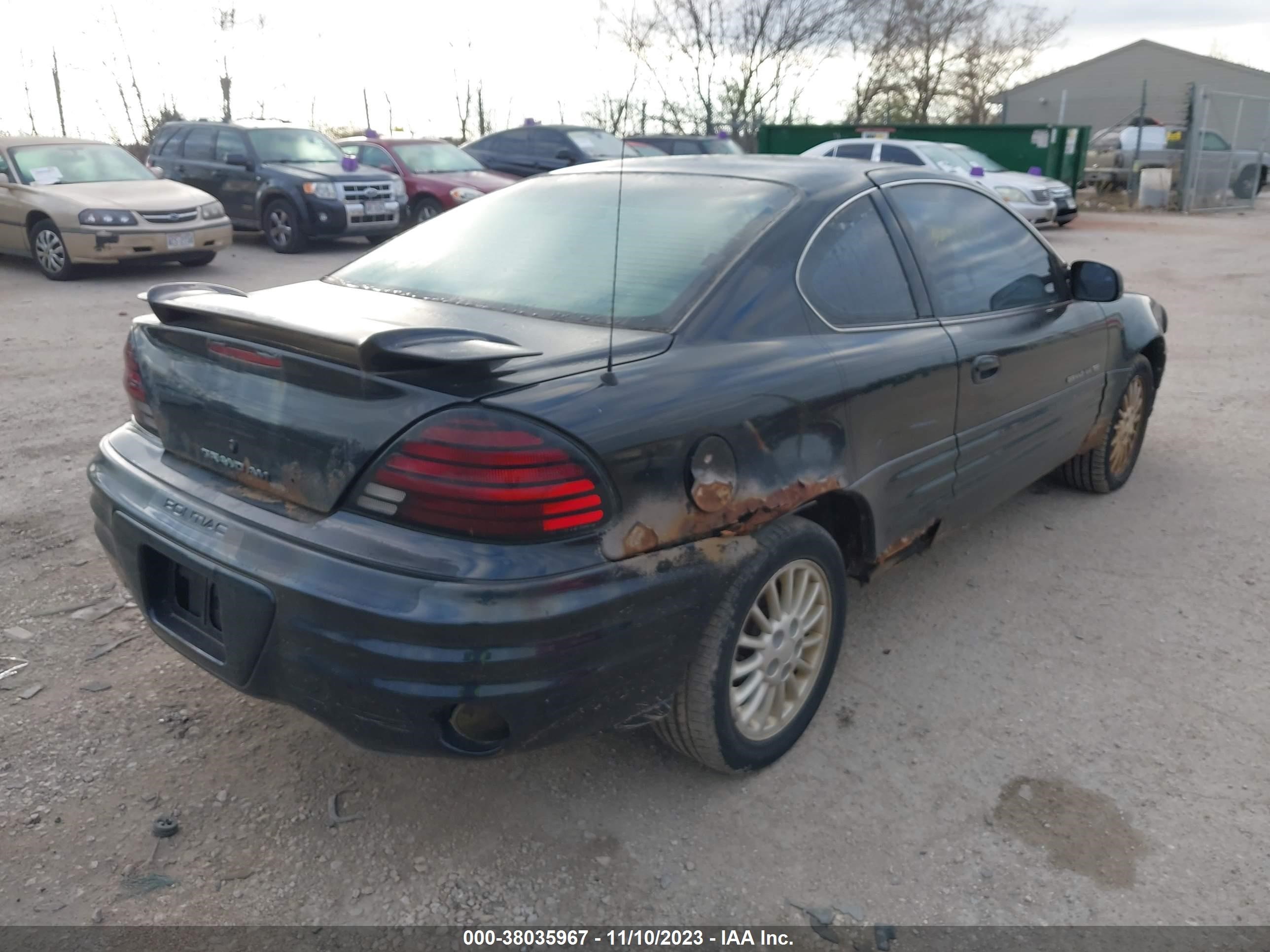 Photo 3 VIN: 1G2NF12T8YM737473 - PONTIAC GRAND AM 