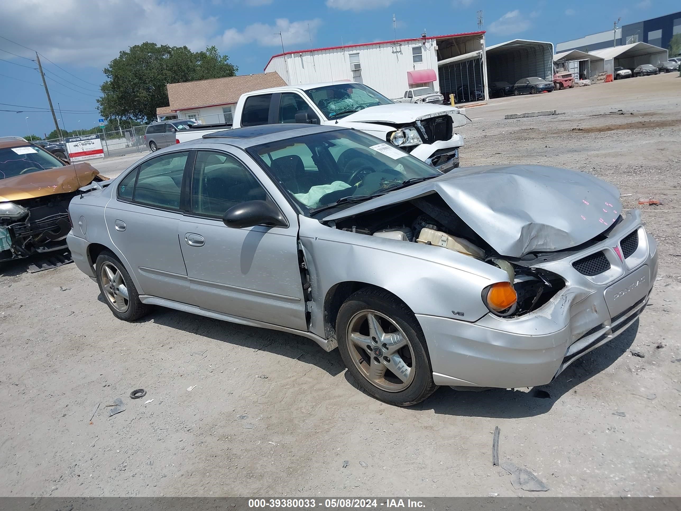 Photo 12 VIN: 1G2NF52E03C140437 - PONTIAC GRAND AM 