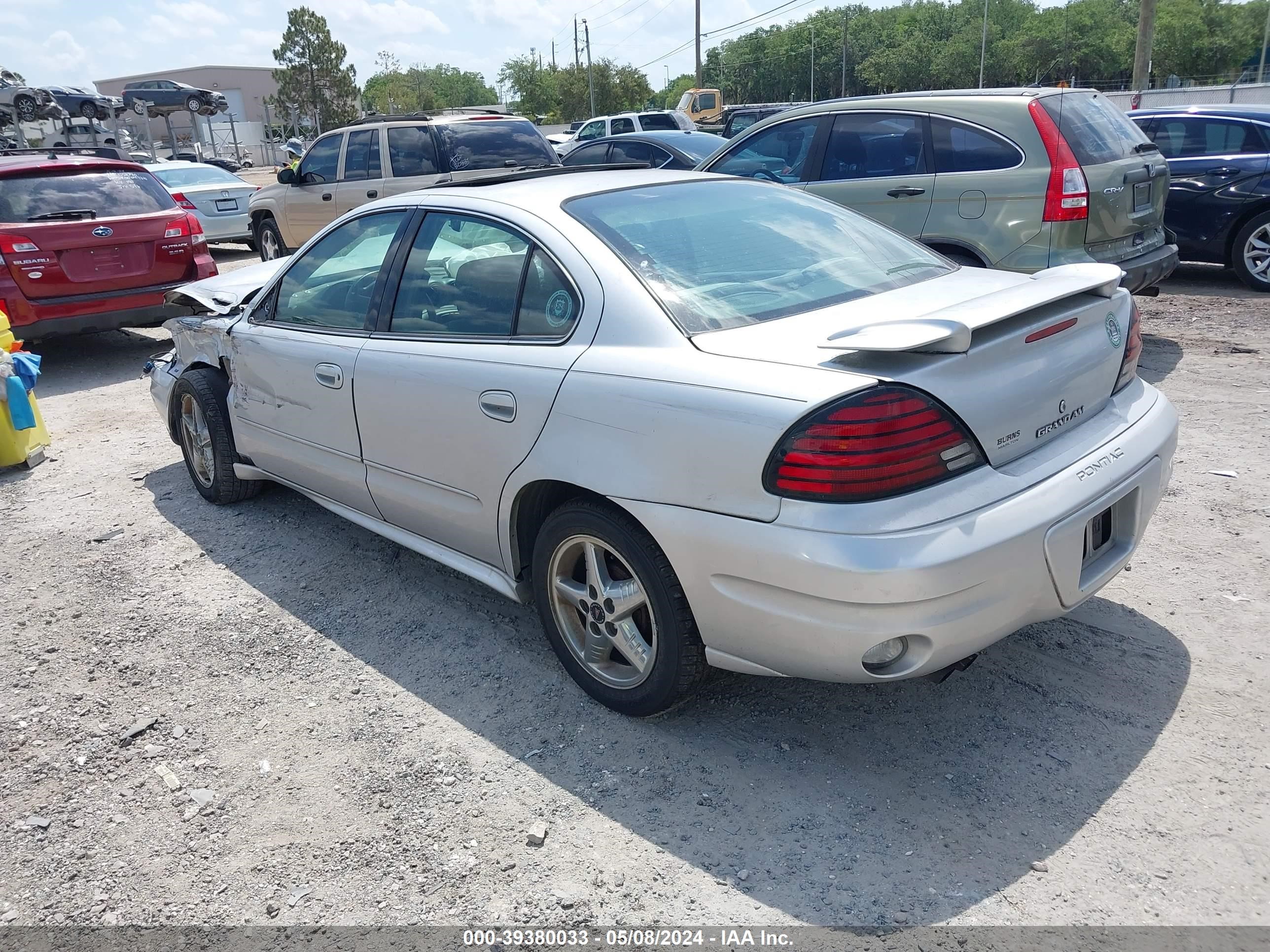 Photo 2 VIN: 1G2NF52E03C140437 - PONTIAC GRAND AM 