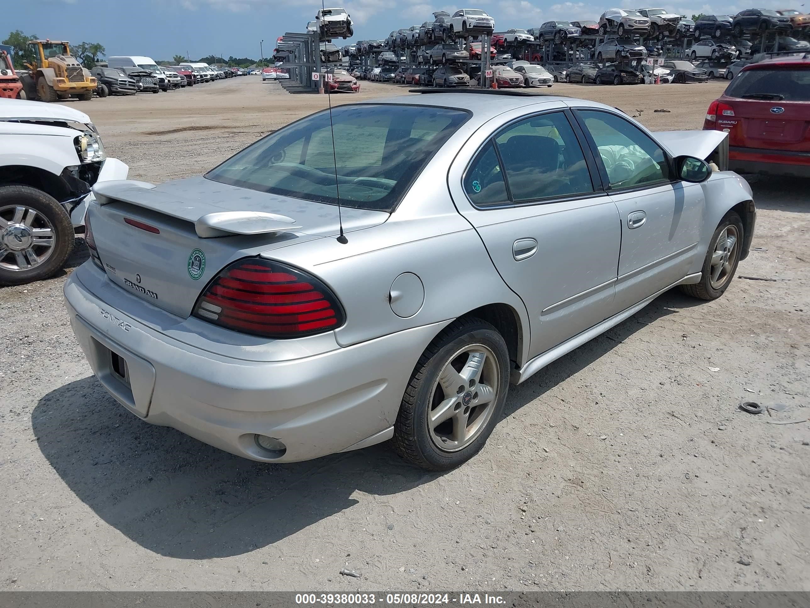 Photo 3 VIN: 1G2NF52E03C140437 - PONTIAC GRAND AM 