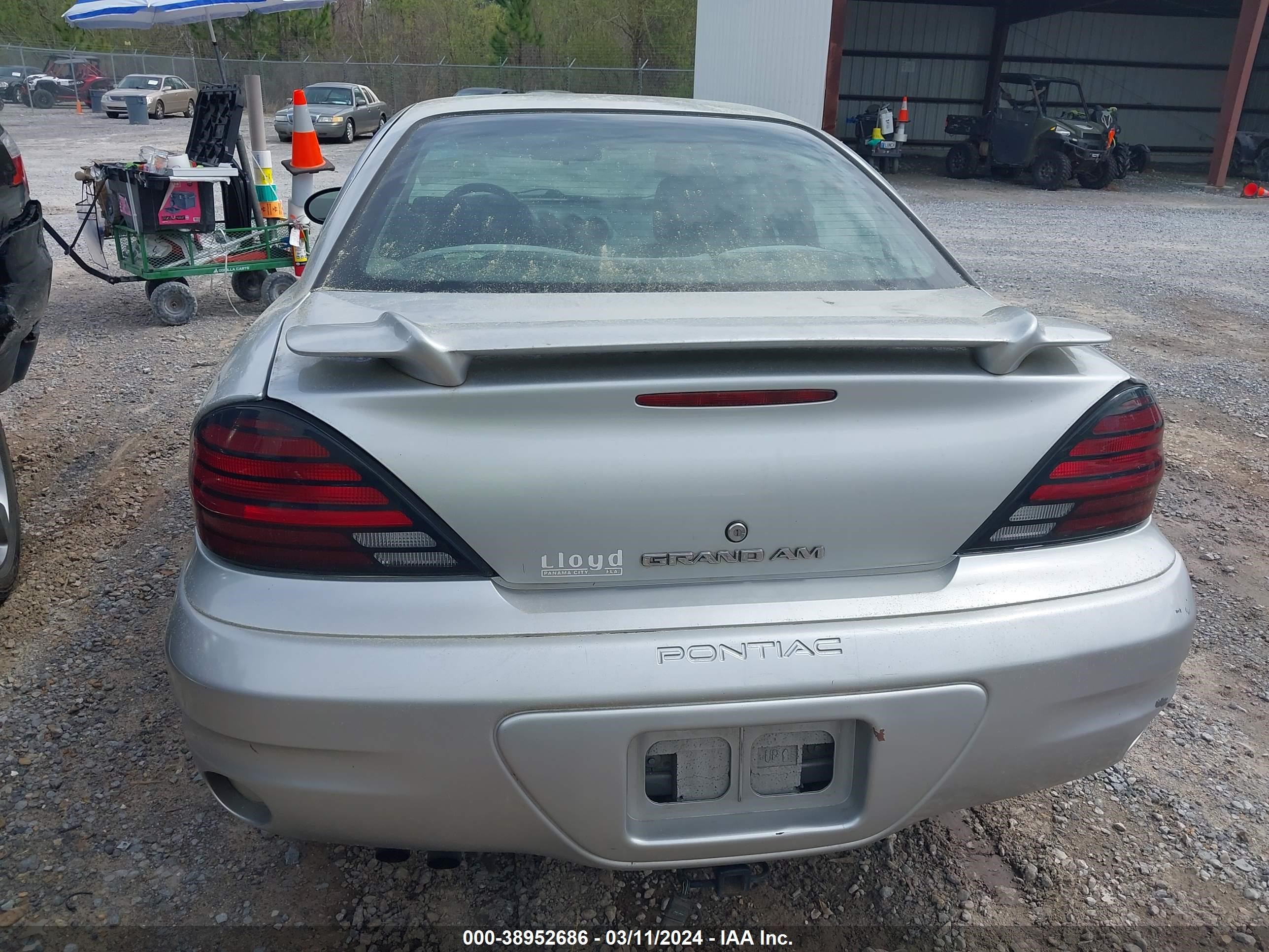 Photo 5 VIN: 1G2NF52E04M709203 - PONTIAC GRAND AM 