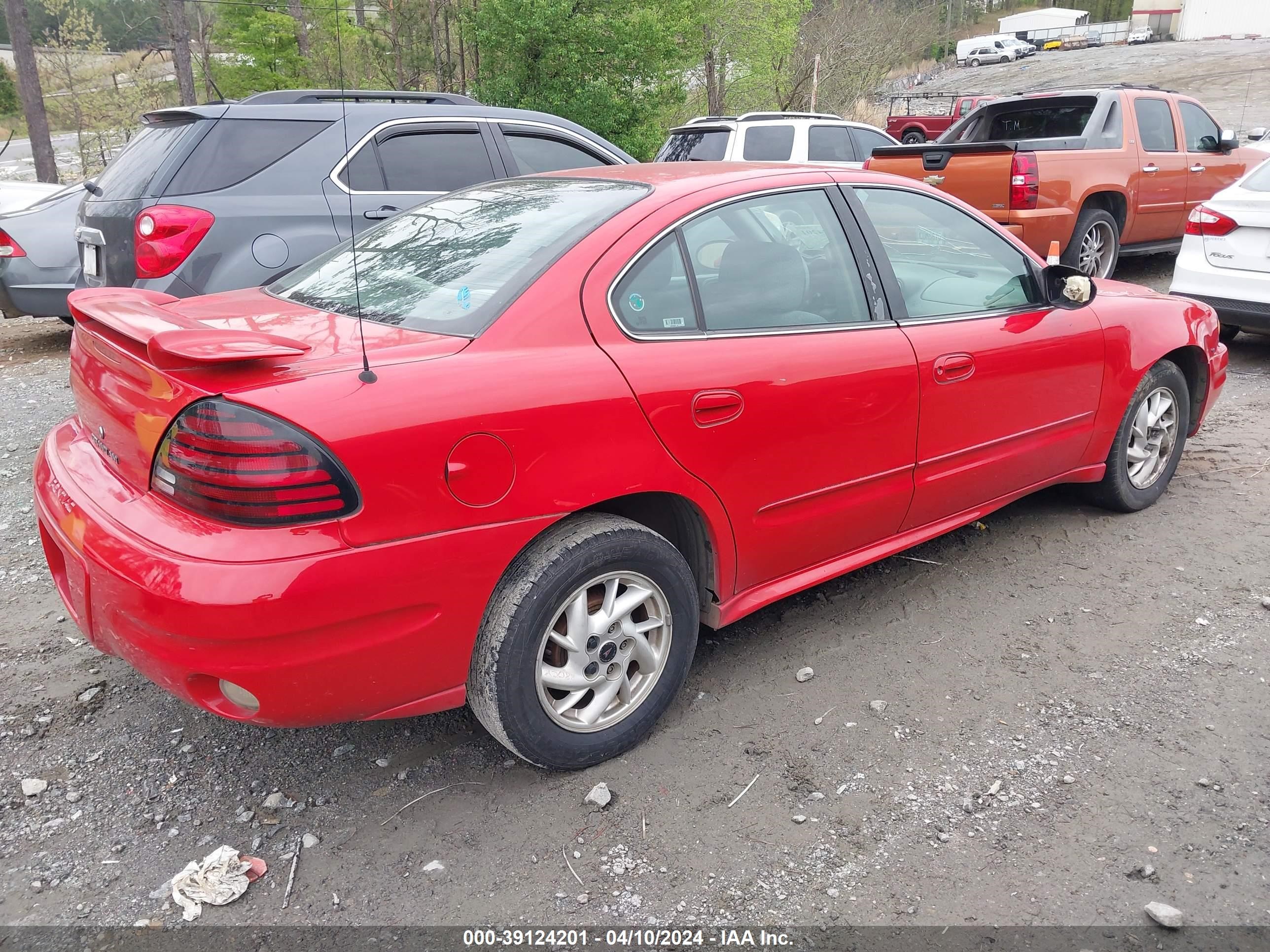 Photo 3 VIN: 1G2NF52E14C223330 - PONTIAC GRAND AM 