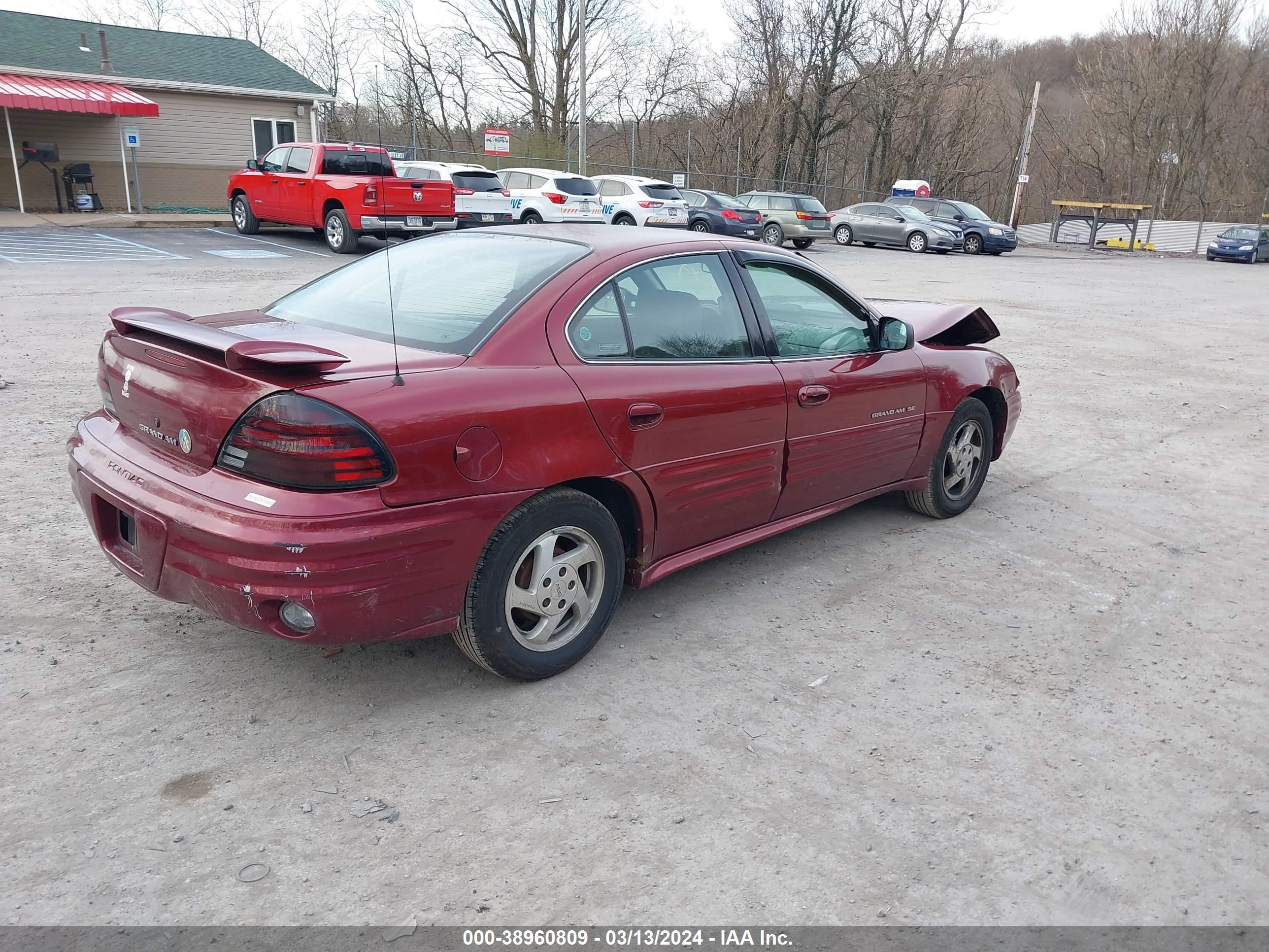 Photo 3 VIN: 1G2NF52E1YC546492 - PONTIAC GRAND AM 