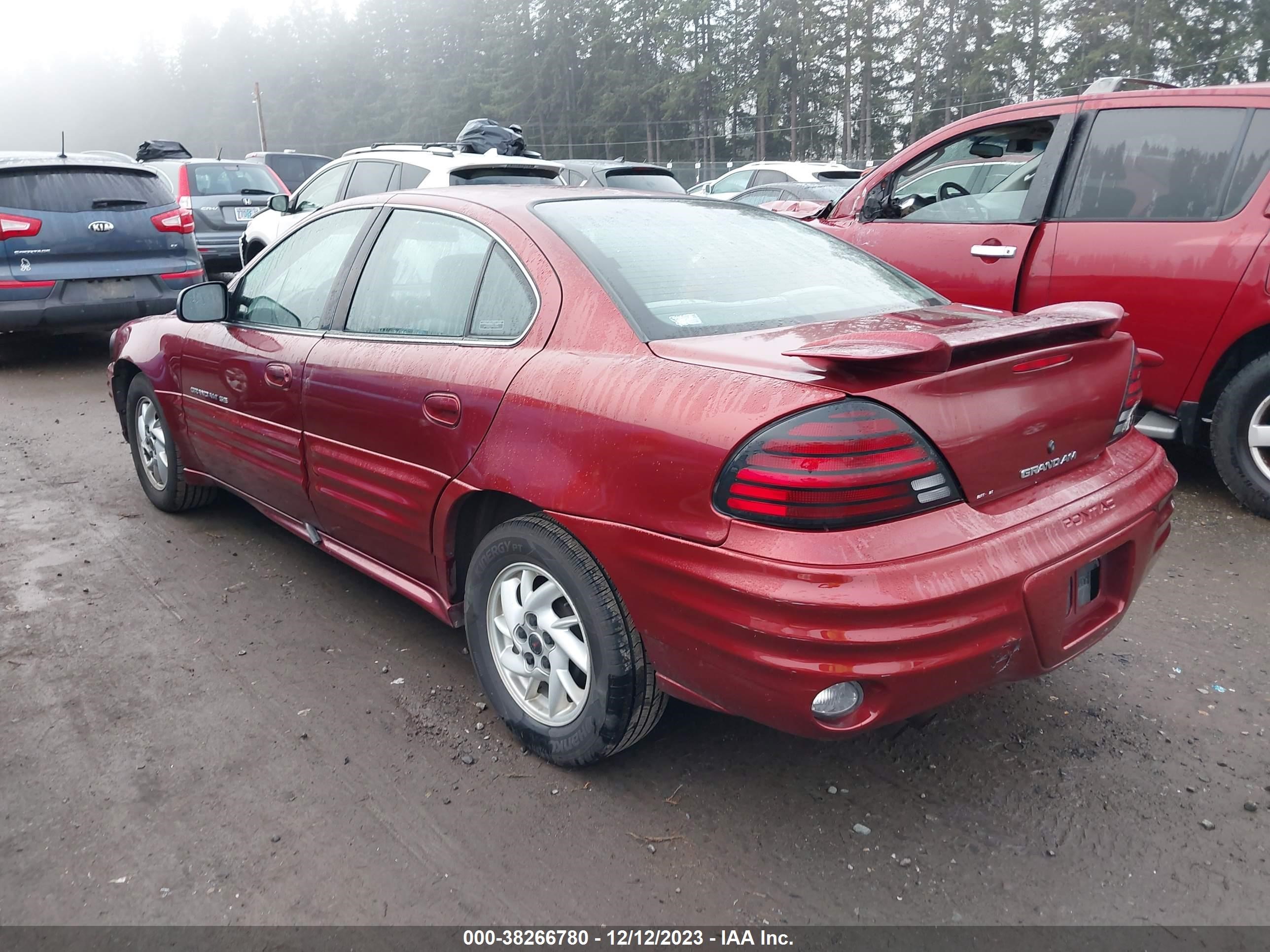 Photo 2 VIN: 1G2NF52E21M516711 - PONTIAC GRAND AM 