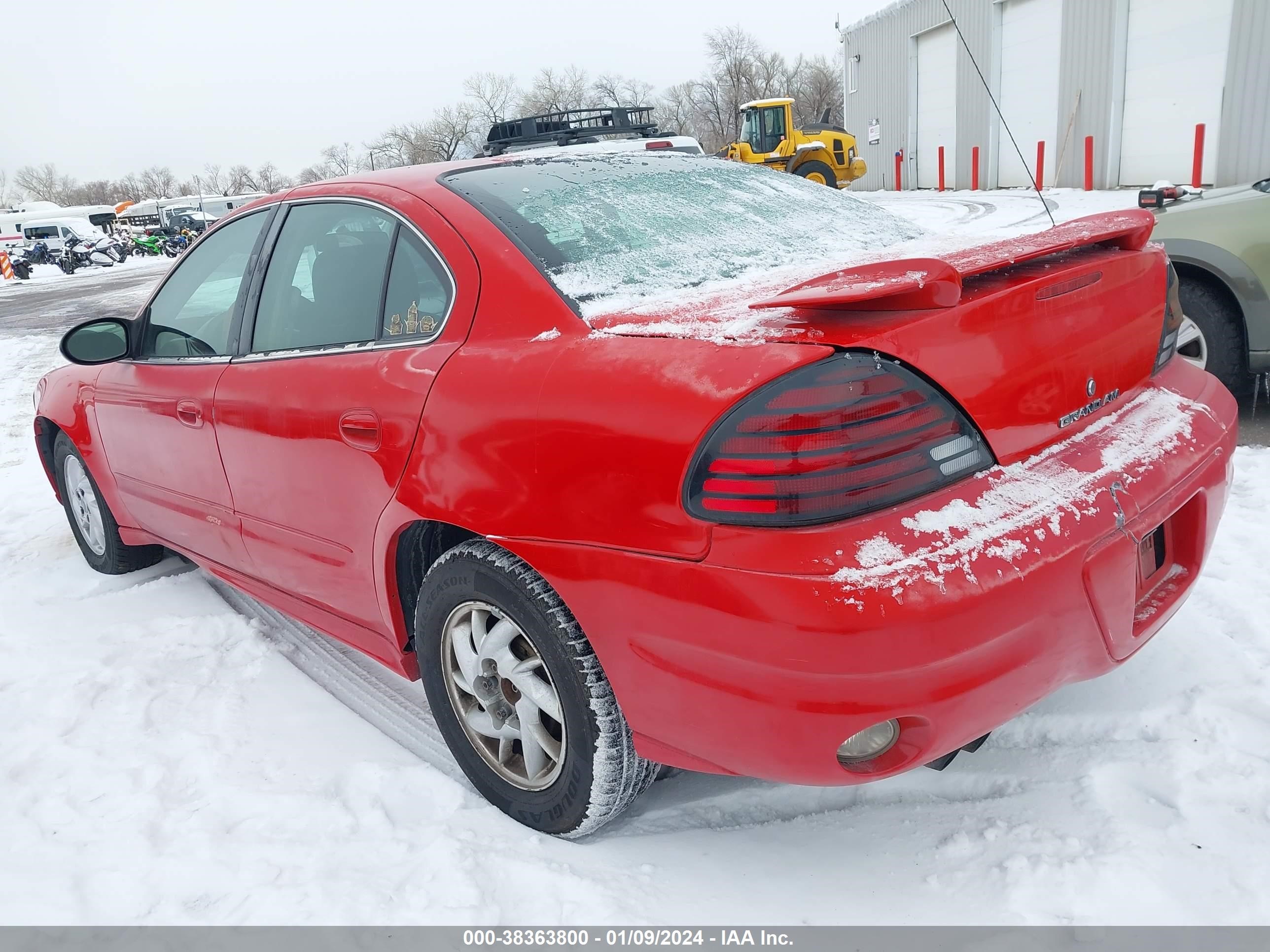 Photo 2 VIN: 1G2NF52E24M554735 - PONTIAC GRAND AM 