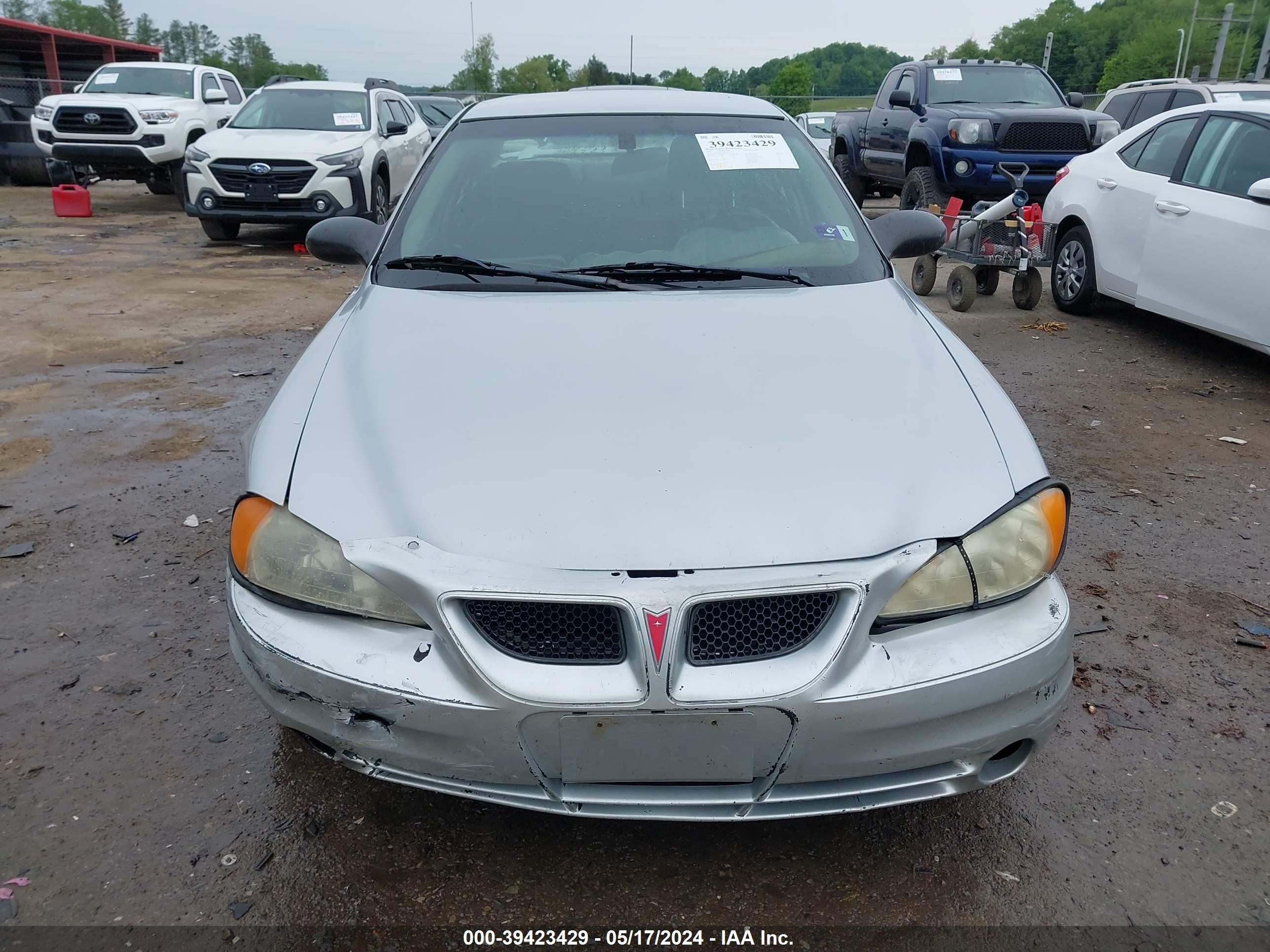 Photo 12 VIN: 1G2NF52E33C237227 - PONTIAC GRAND AM 