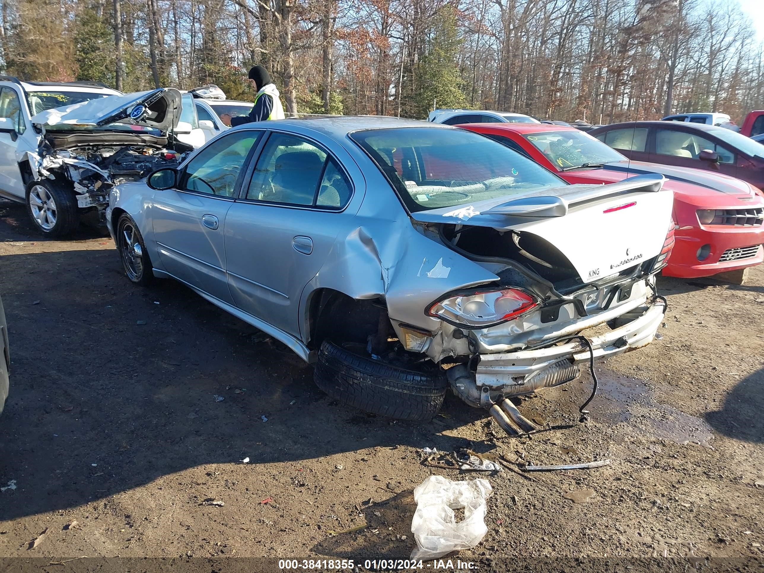 Photo 2 VIN: 1G2NF52E64M507207 - PONTIAC GRAND AM 