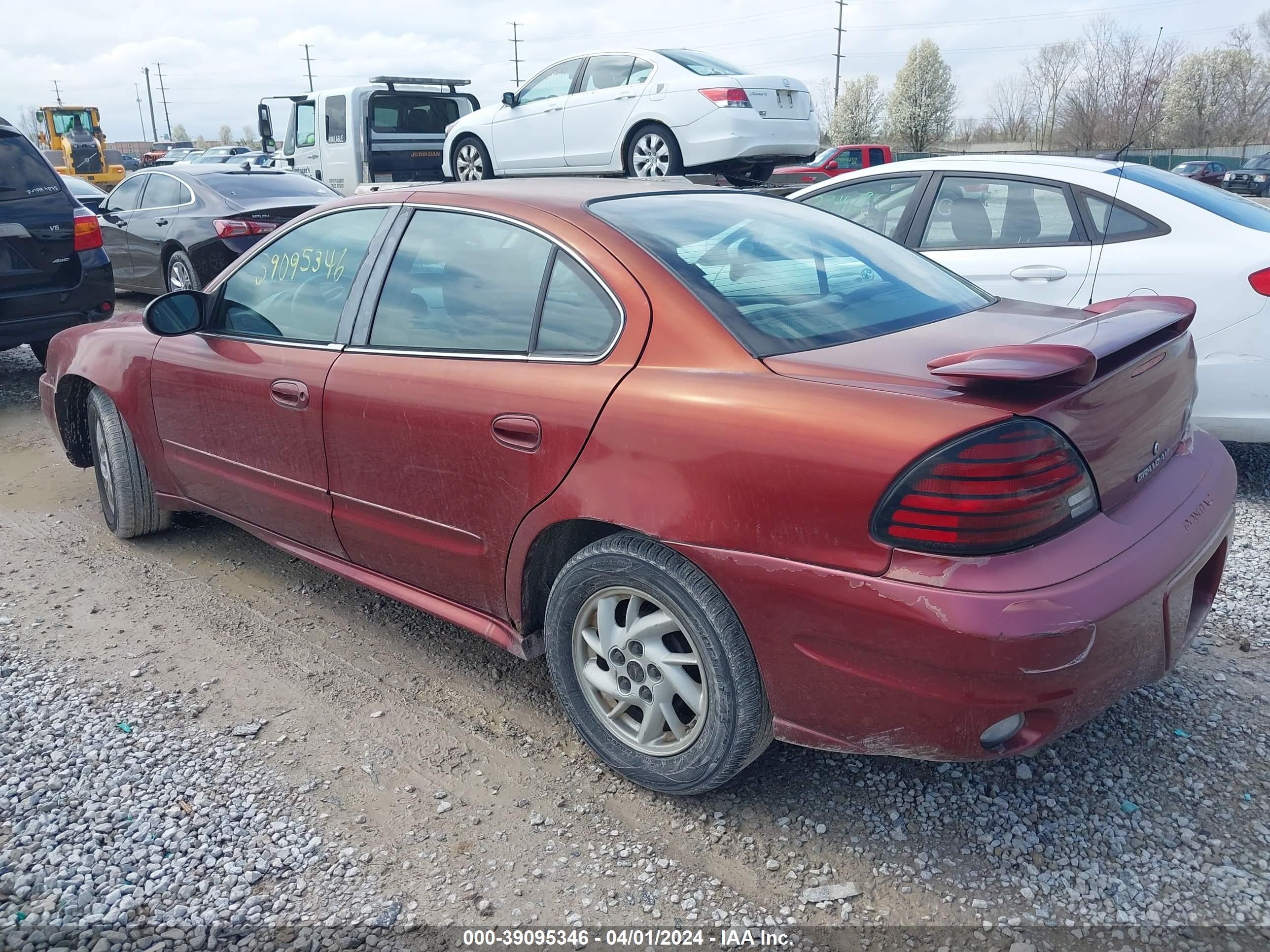 Photo 2 VIN: 1G2NF52E73C115700 - PONTIAC GRAND AM 