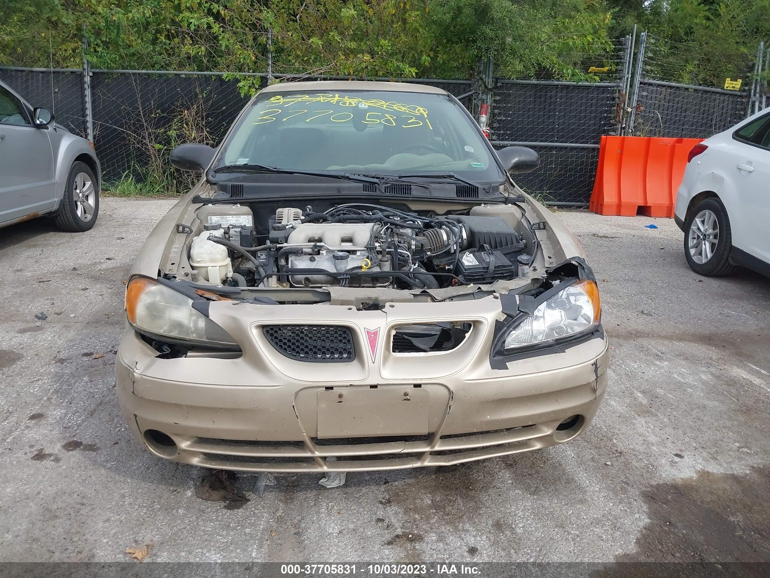 Photo 5 VIN: 1G2NF52E84M591787 - PONTIAC GRAND AM 