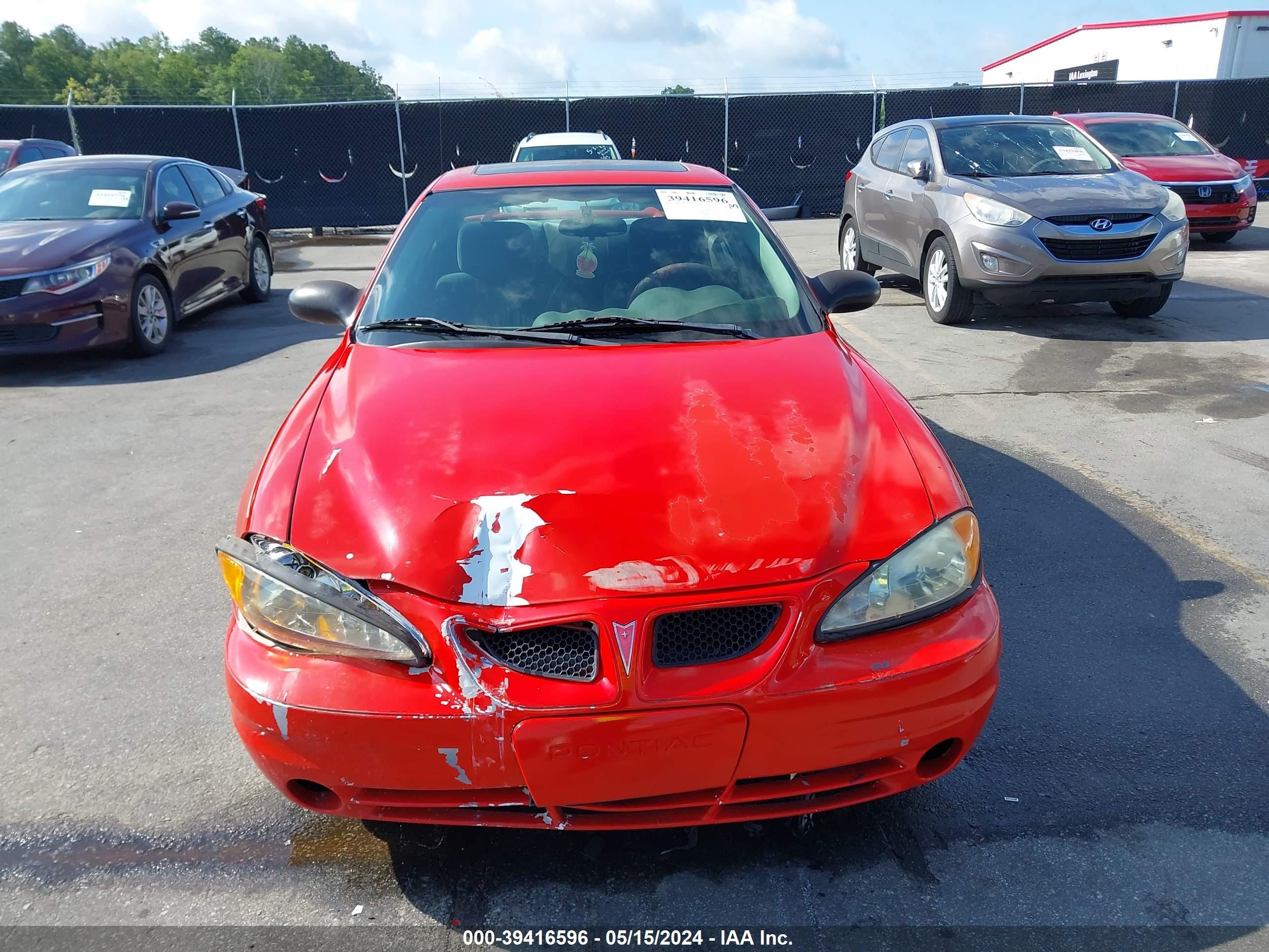 Photo 11 VIN: 1G2NF52E94C200359 - PONTIAC GRAND AM 