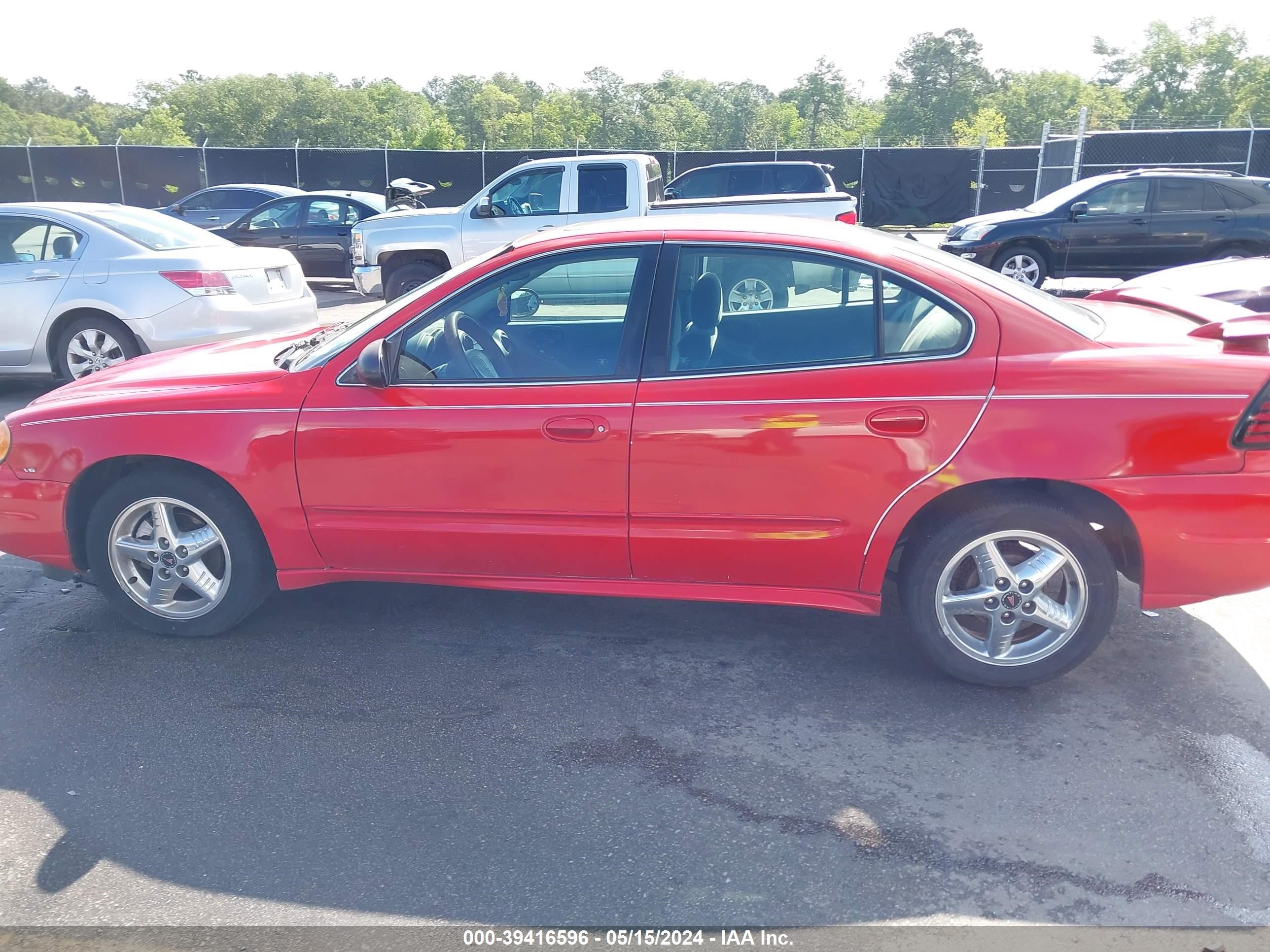 Photo 13 VIN: 1G2NF52E94C200359 - PONTIAC GRAND AM 