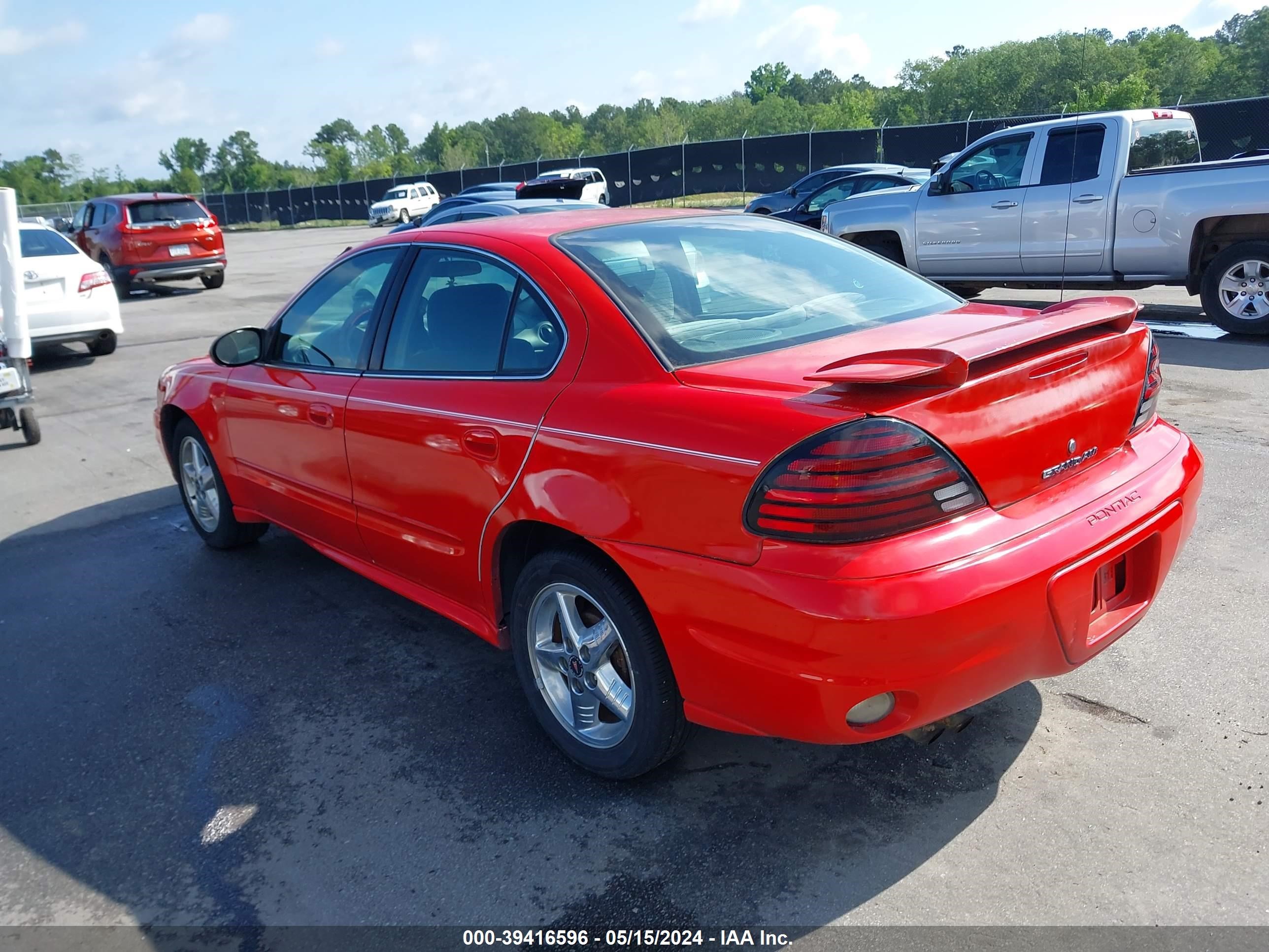 Photo 2 VIN: 1G2NF52E94C200359 - PONTIAC GRAND AM 