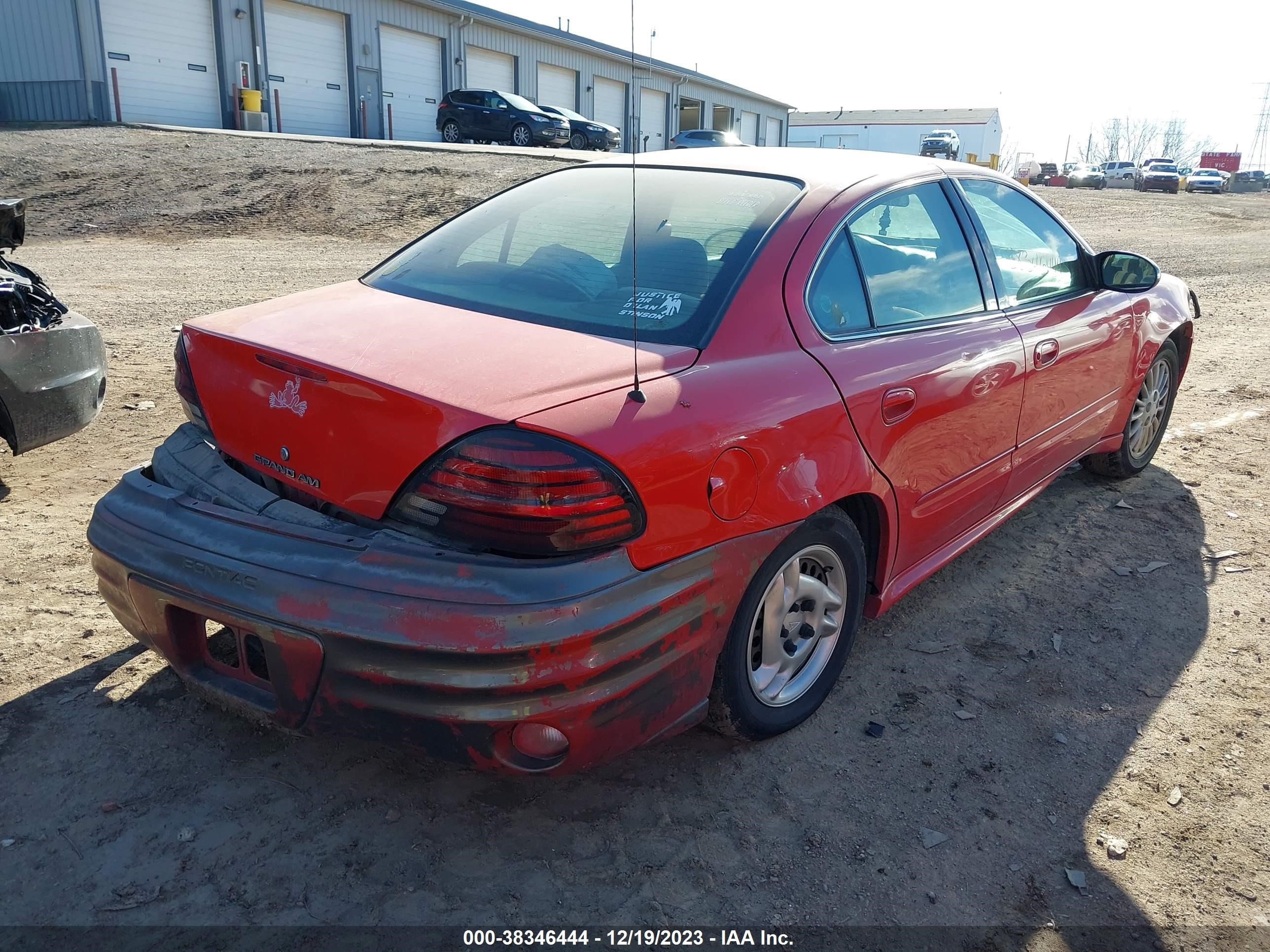 Photo 3 VIN: 1G2NF52F03C203383 - PONTIAC GRAND AM 