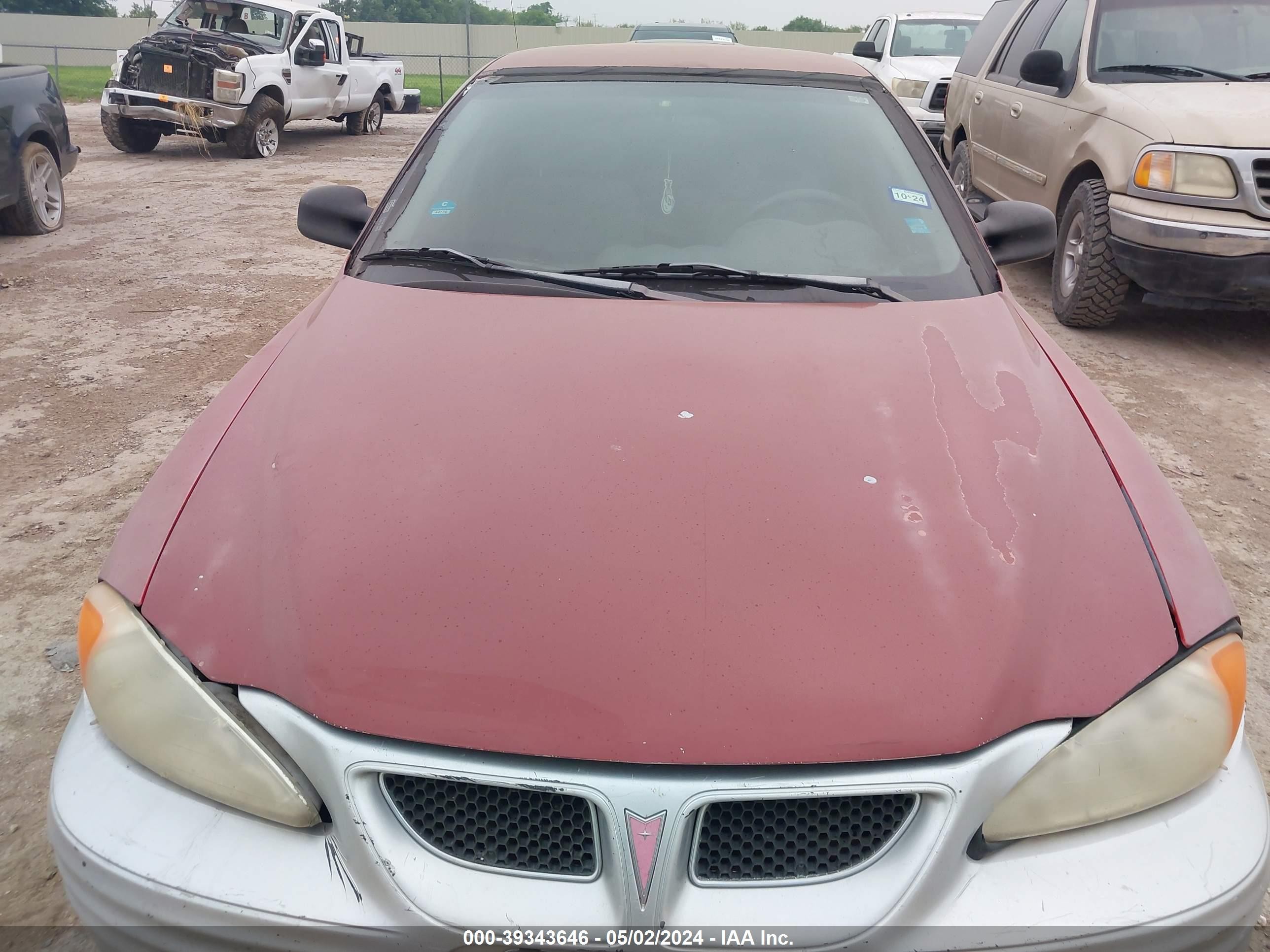 Photo 9 VIN: 1G2NF52F32C289853 - PONTIAC GRAND AM 