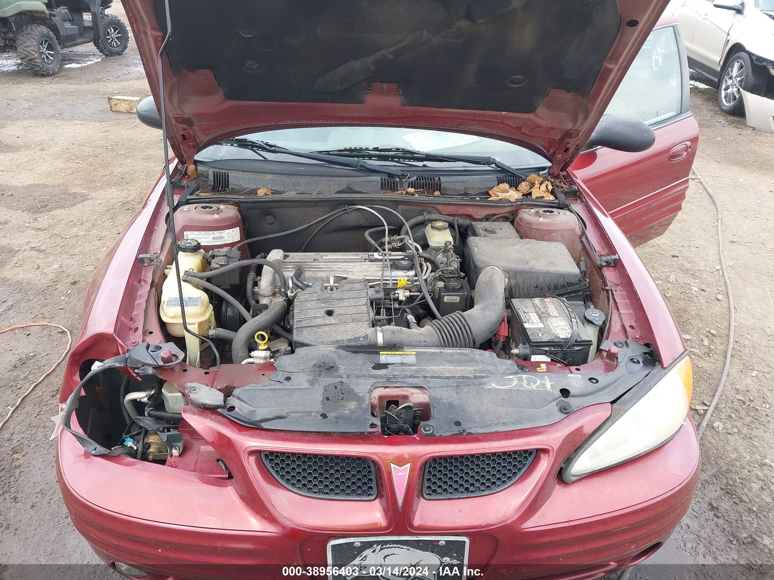 Photo 9 VIN: 1G2NF52F42C280238 - PONTIAC GRAND AM 