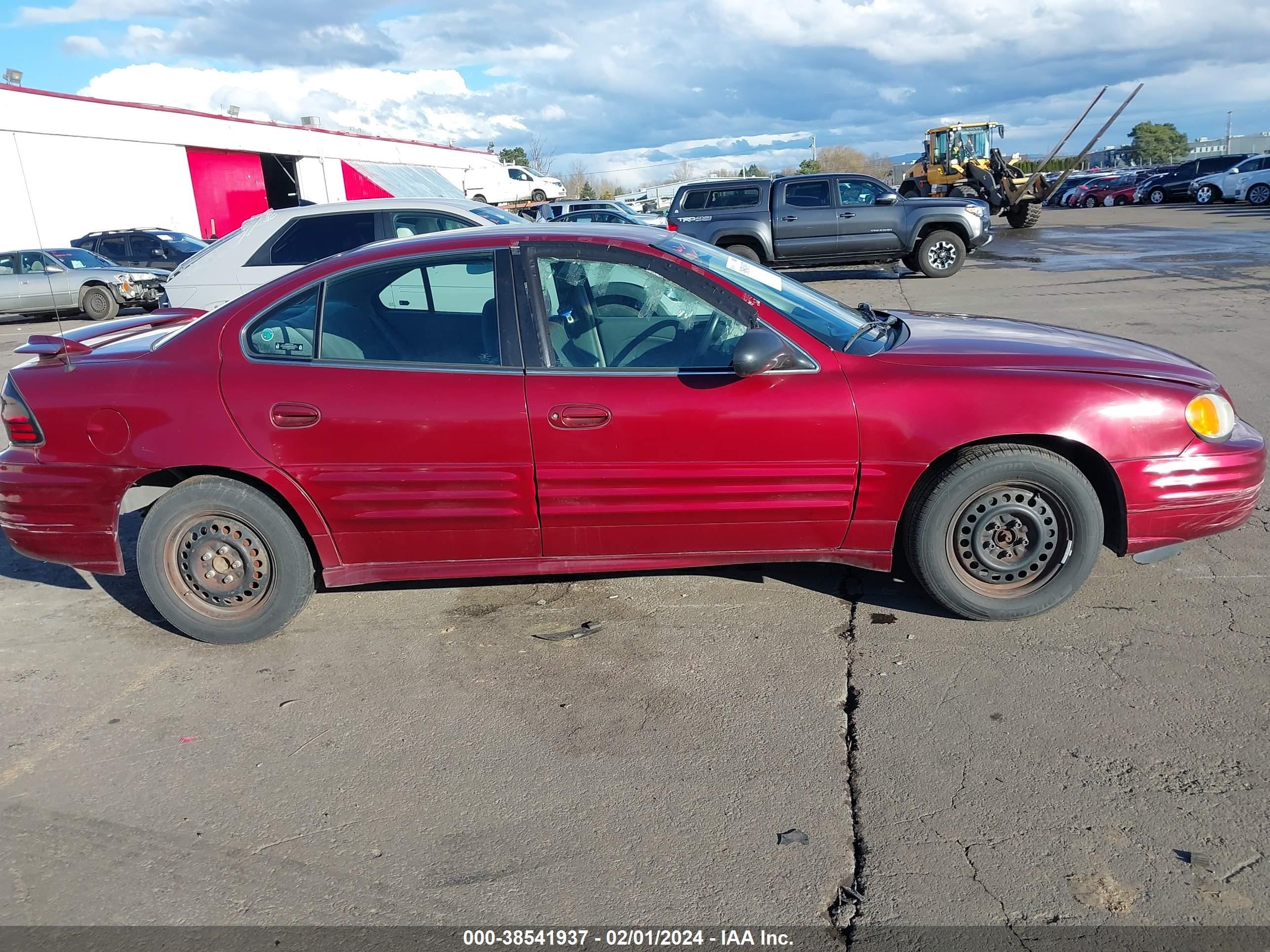 Photo 12 VIN: 1G2NF52F72C247136 - PONTIAC GRAND AM 