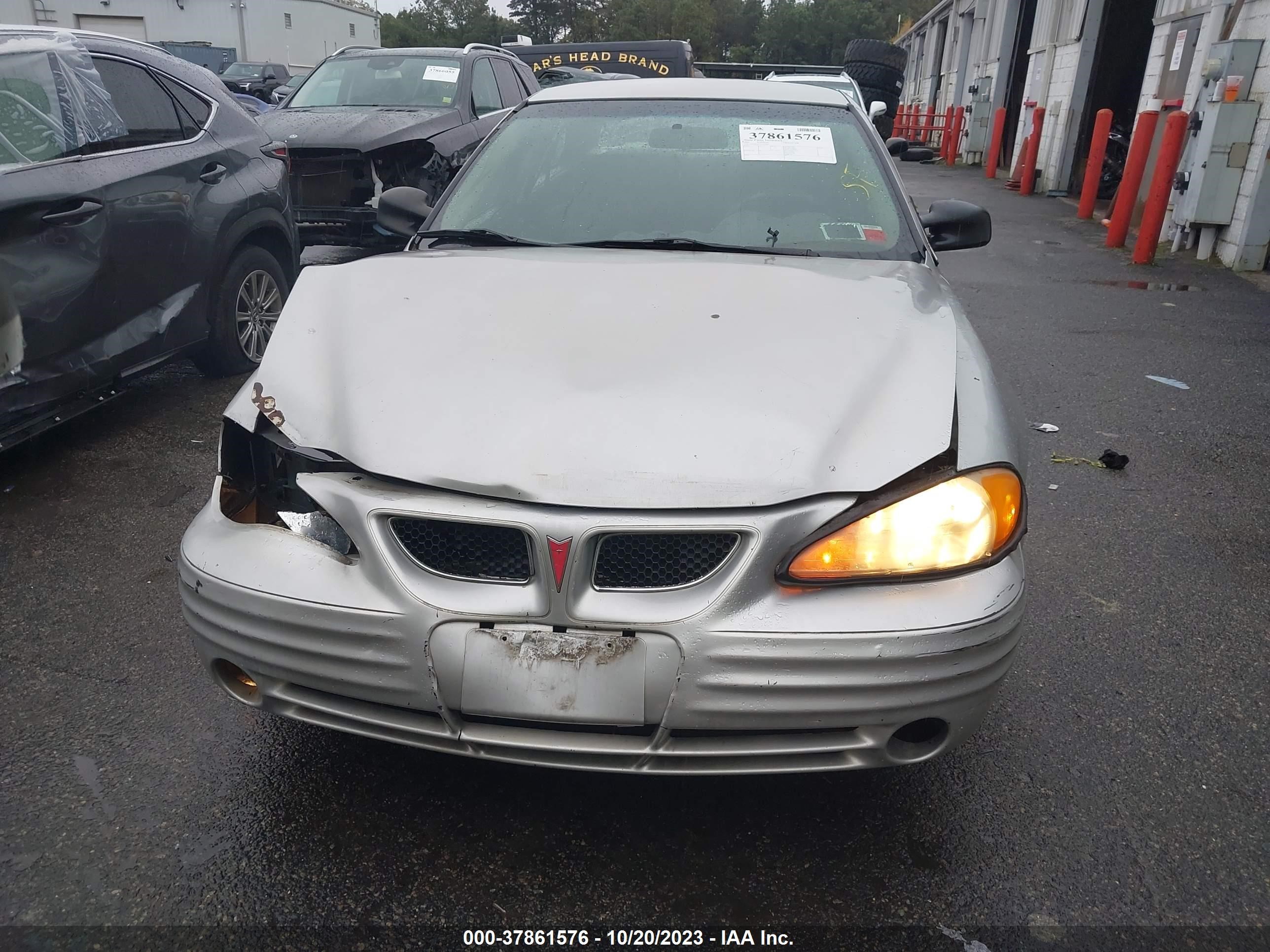 Photo 12 VIN: 1G2NF52T31C232895 - PONTIAC GRAND AM 